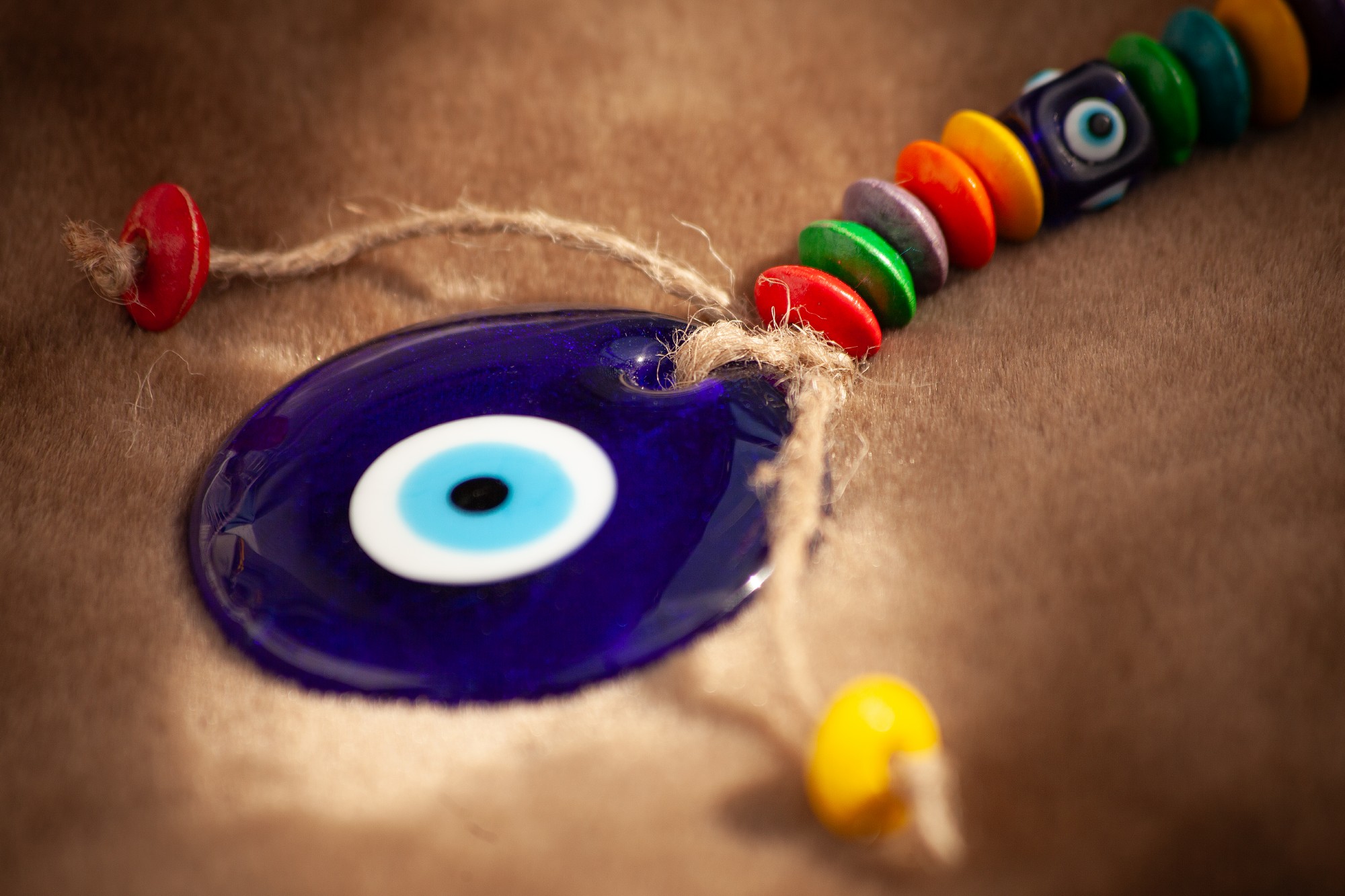 Anhänger 'Evil Eye', aus Glas, Ø 6 cm, H 28 cm