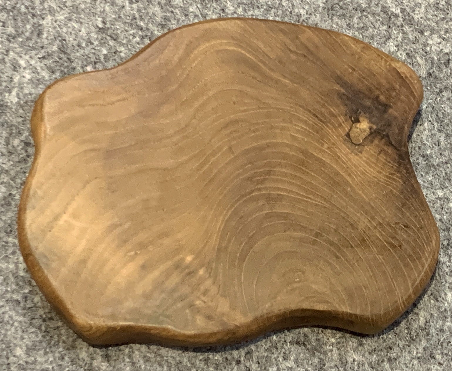 Baumscheibe aus Teak, natur, B 20 cm, L 15 cm, H 2 cm