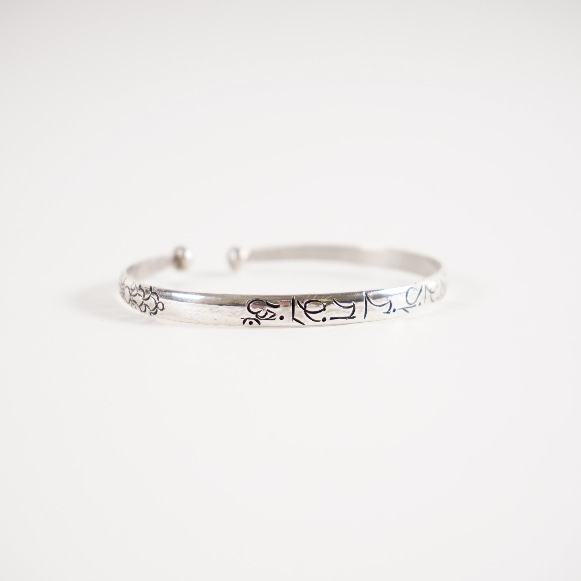 Armreif "Om mani padme hum", aus echtem 925er Silber