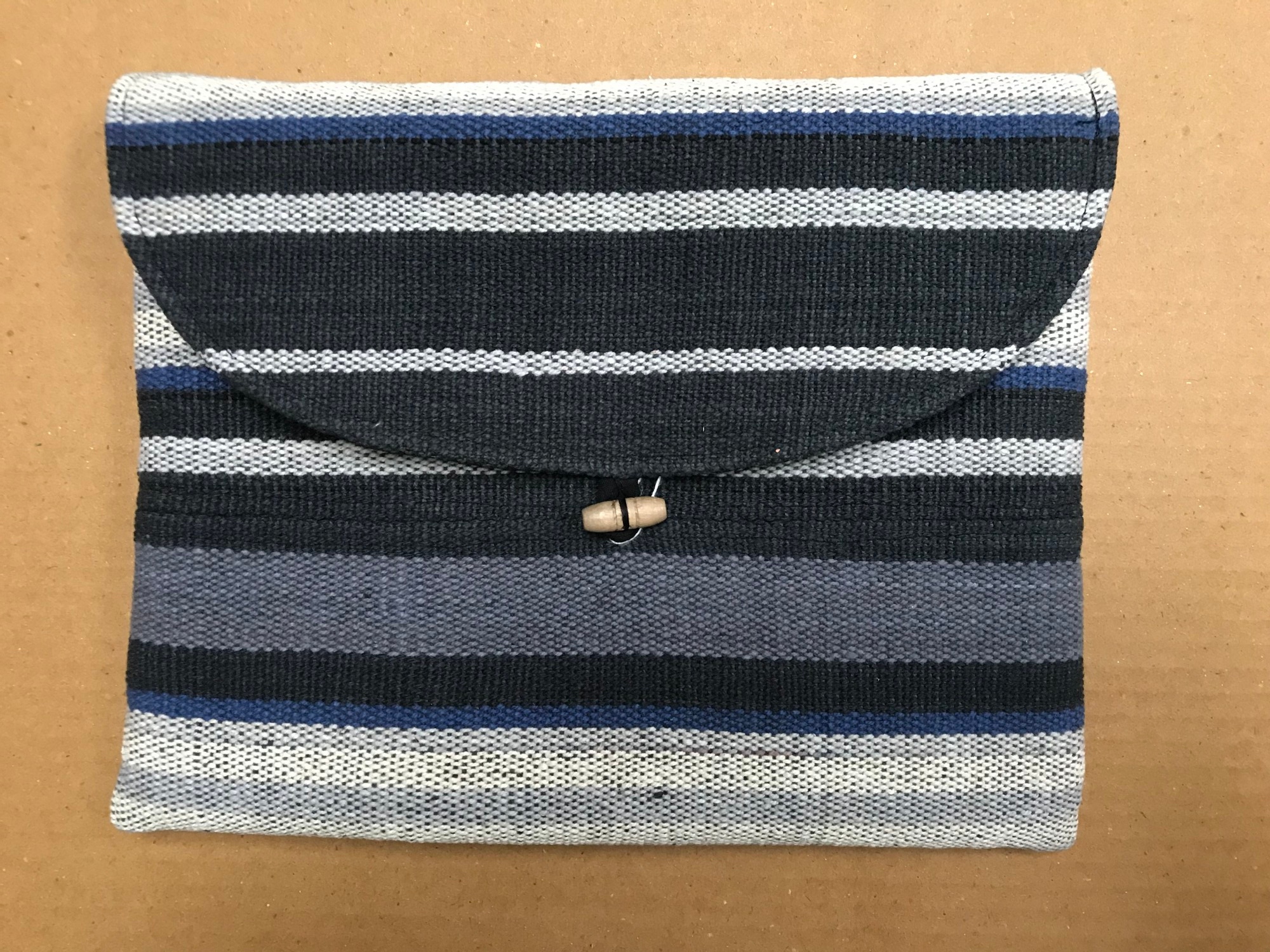 Tablet-Tasche, grau, schwarz, natur, T 28 cm, B 21 cm