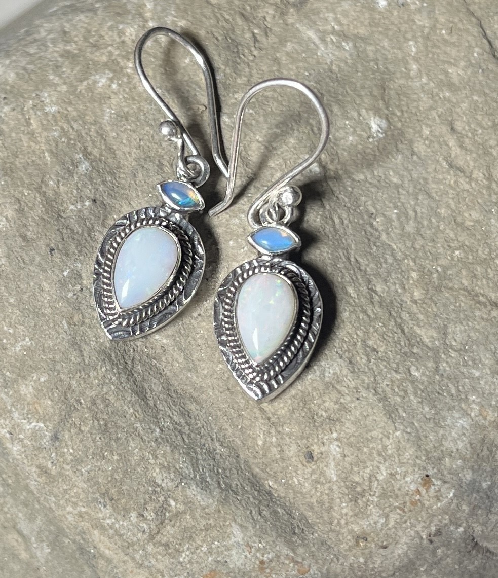 Ohrhänger mit Perlmuttbesatz, 925 Silber