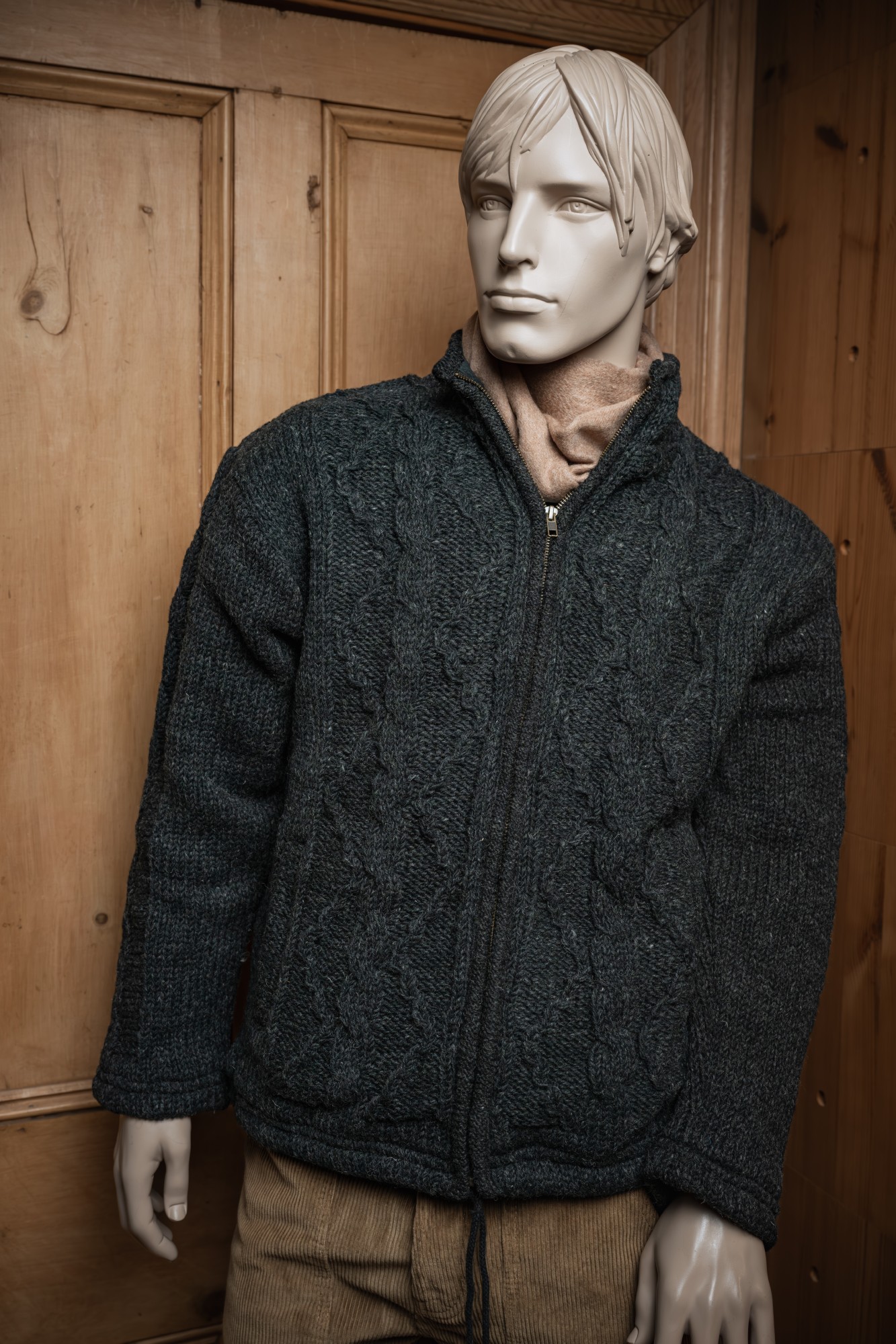Strickjacke 'Sahi', graphit, in 3 Größen