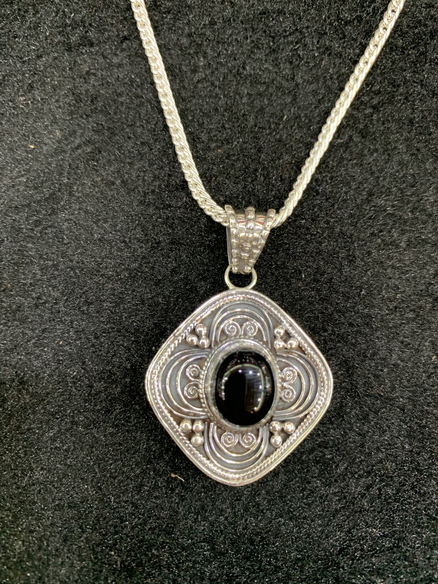 Medaillon 925 Silber mit Onyx, aufklappbar