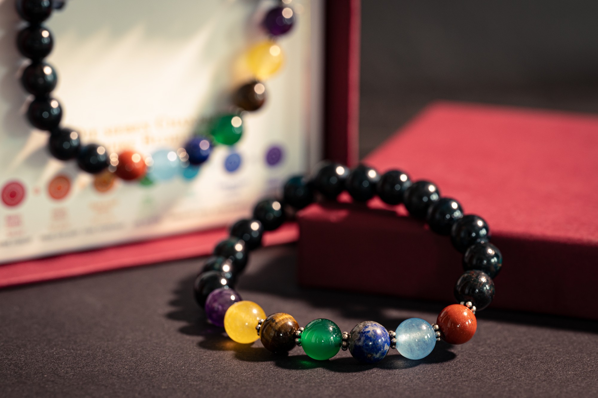 Armband 'sieben Chakren', aus Edelsteinen und Sterlingsilber in Geschenkbox