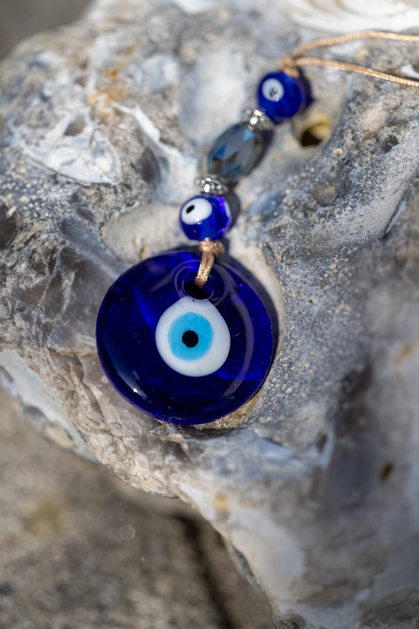 Anhänger 'Evil Eye', aus Glas, Ø 3 cm, H 15 cm