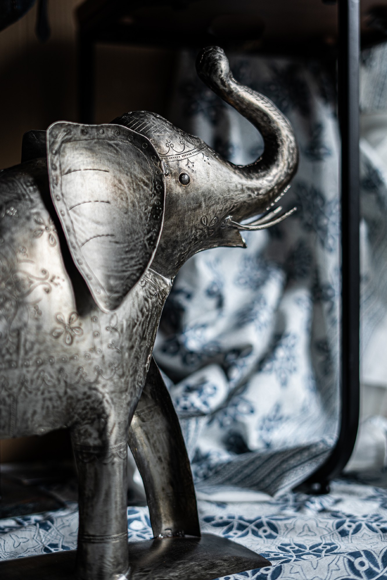Figur 'Elefant', Metall, T 43,5 cm, B 12 cm, H 41,5 cm