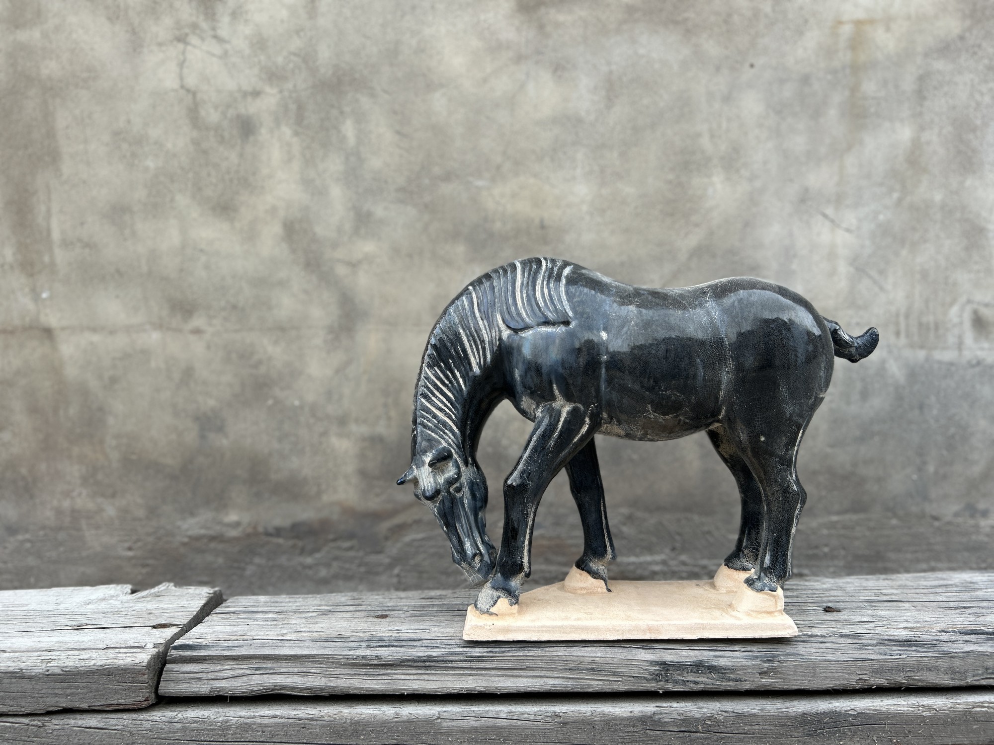 Keramikpferd 'Tang Dynasty', schwarz, B 42 cm, T 14 cm, H 34 cm