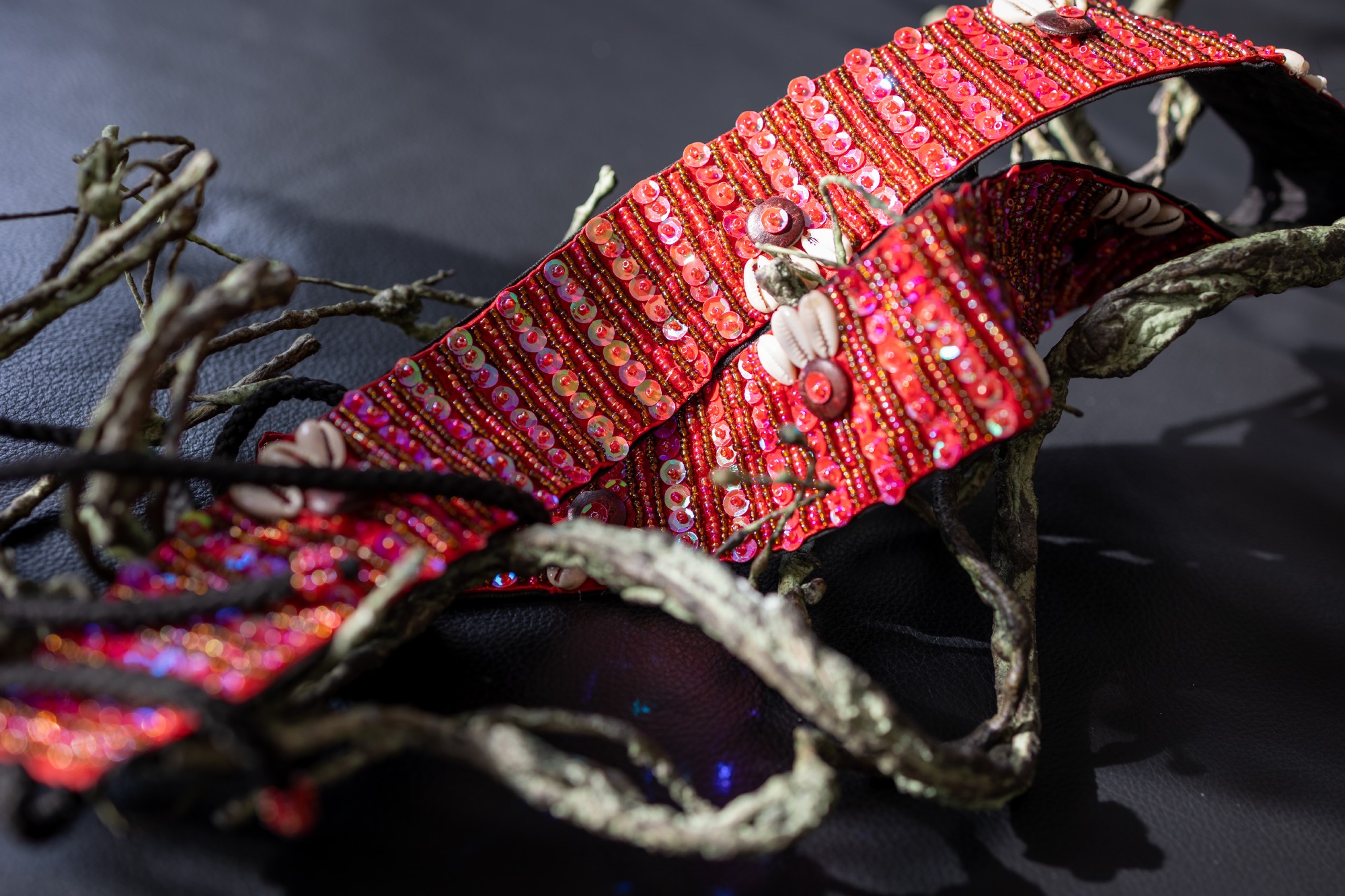 Gürtel Pailletten, rot, L 85 cm, B 5 cm