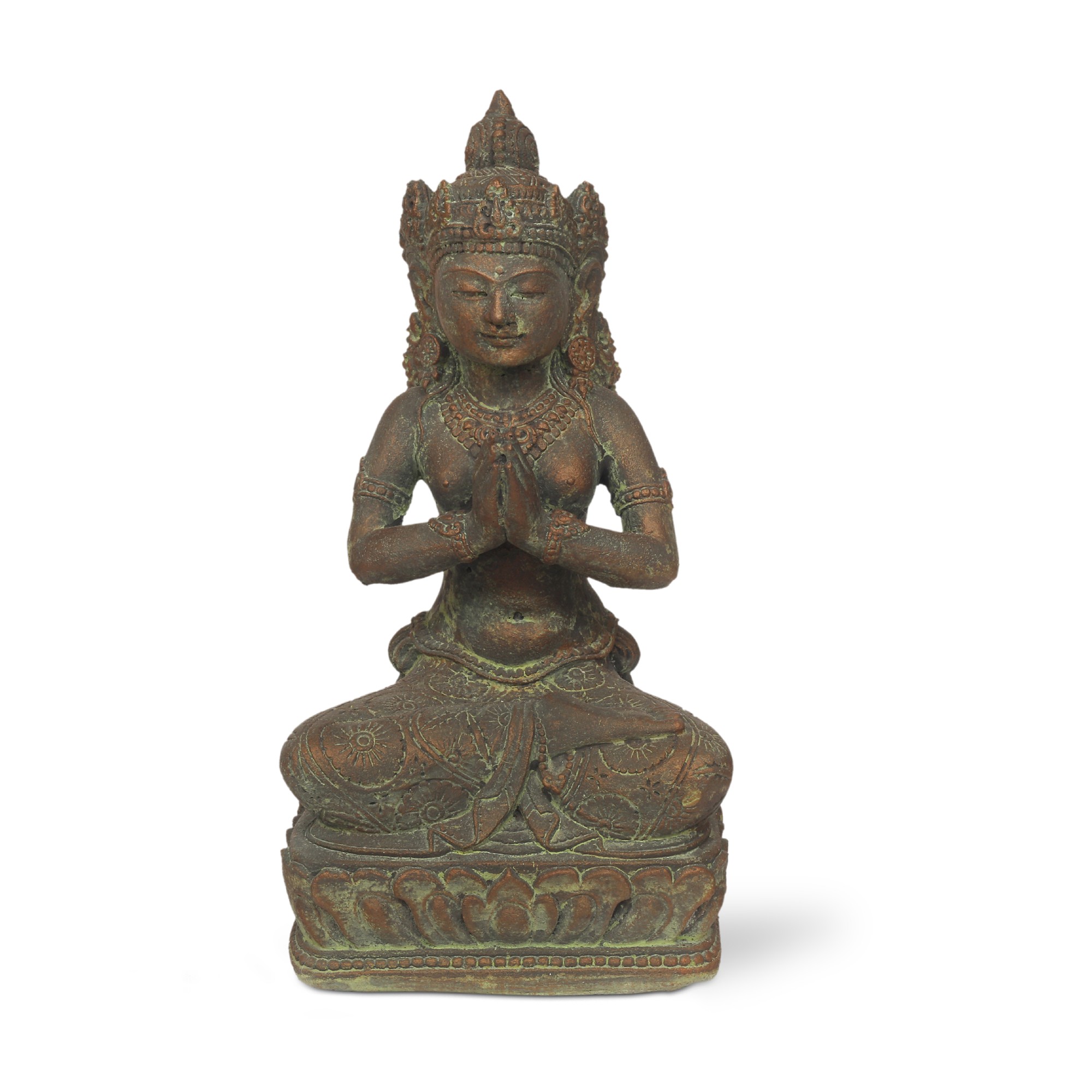 Zement-Statue 'Göttin Tara sitzend', antik kupfer, H 34 cm, B 16 cm, L 14 cm