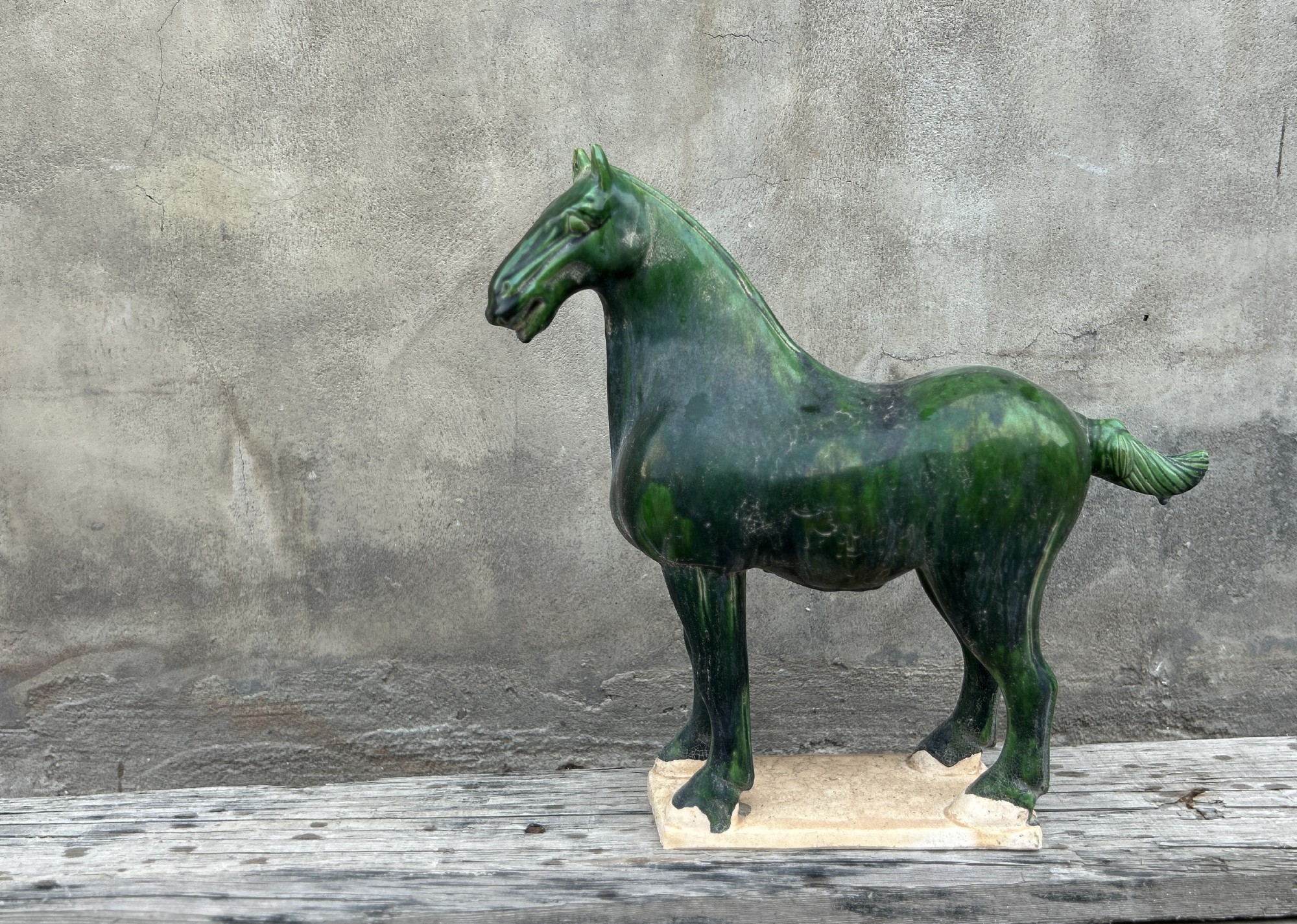 Keramikpferd 'Tang Dynasty', grün, B 42 cm, T 16 cm, H 42 cm