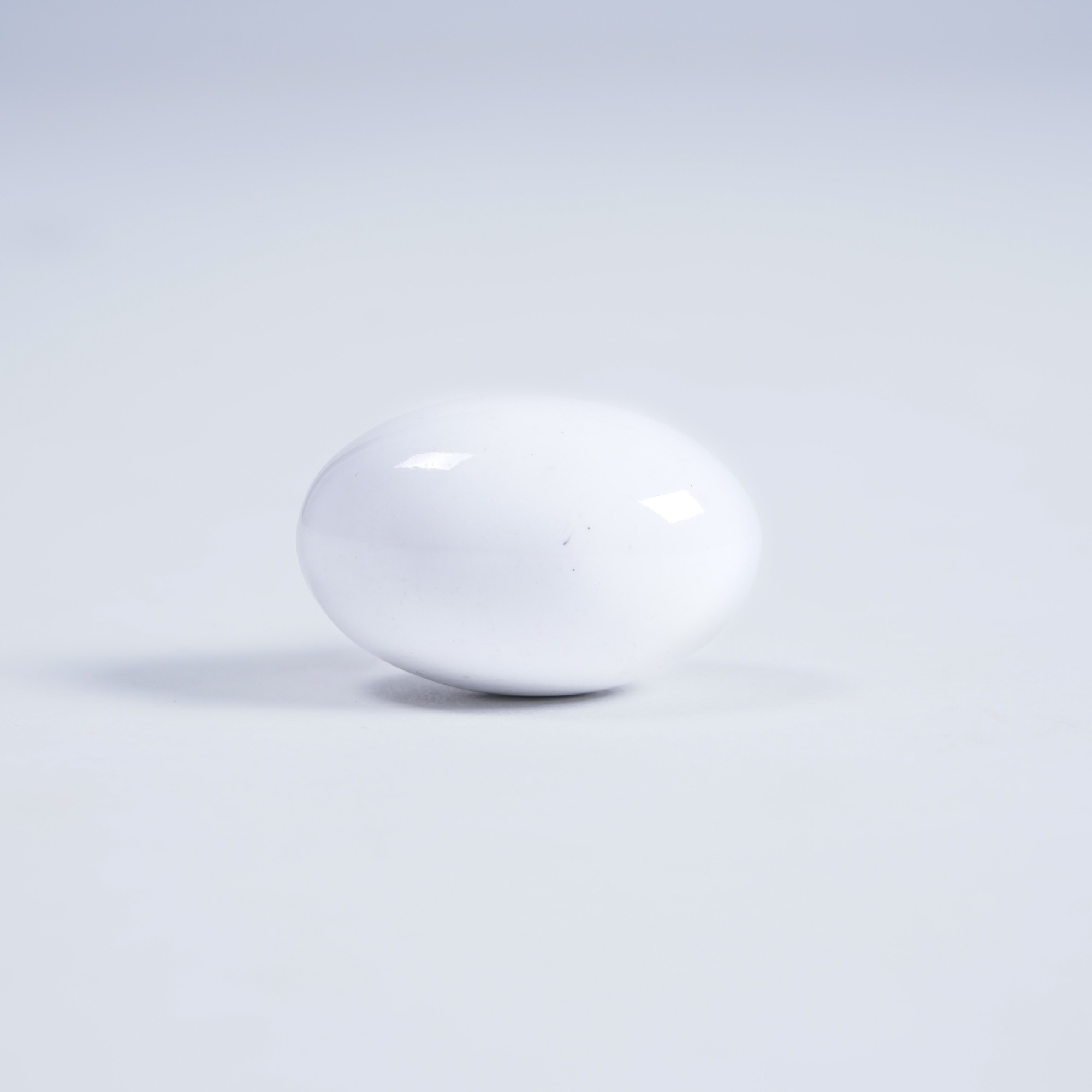 Keramik Möbelknopf oval, handglasiert, weiß, Ø 3,5 cm x 2,5 cm