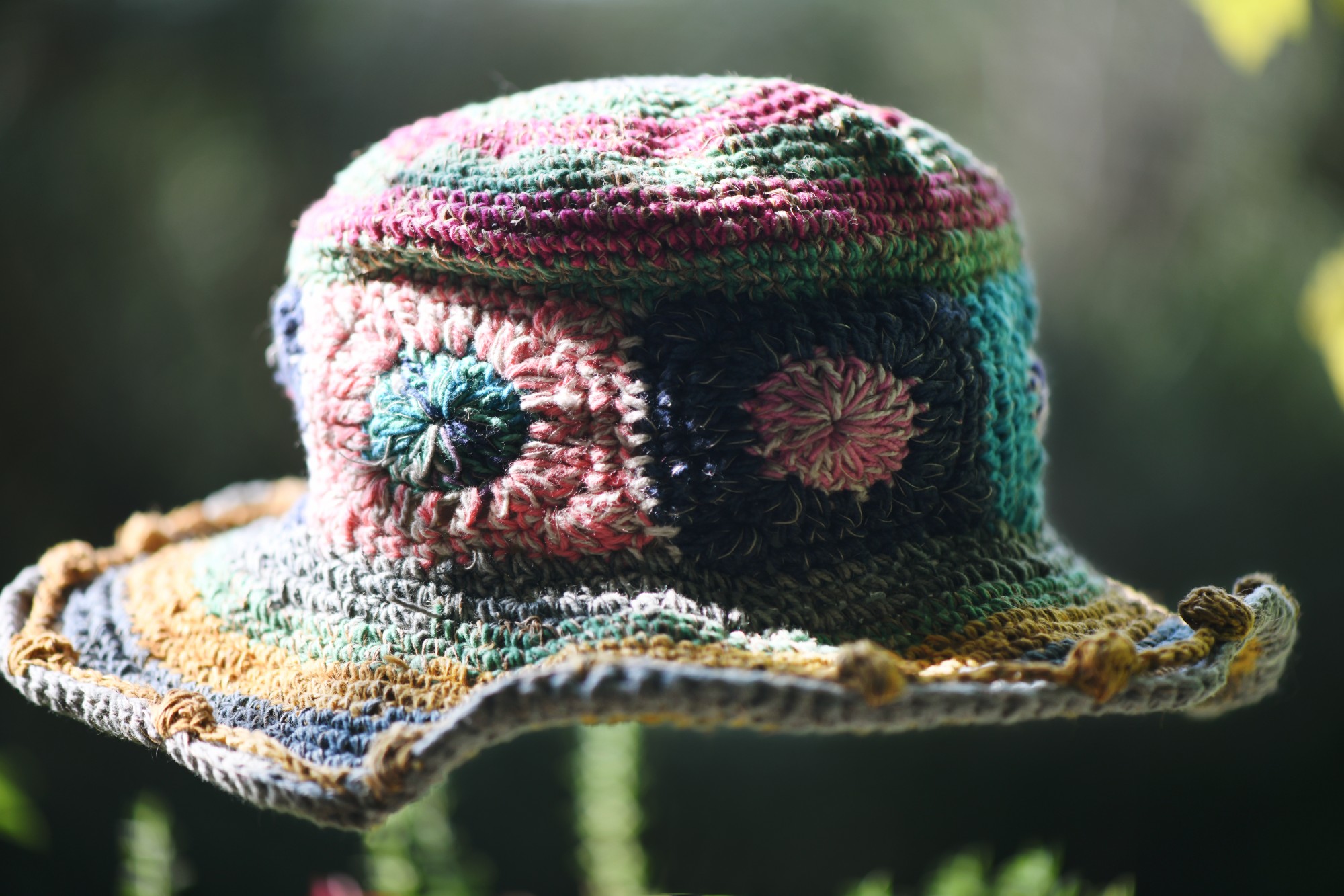 Sommerhut, multicolor, aus Hanf und Baumwolle