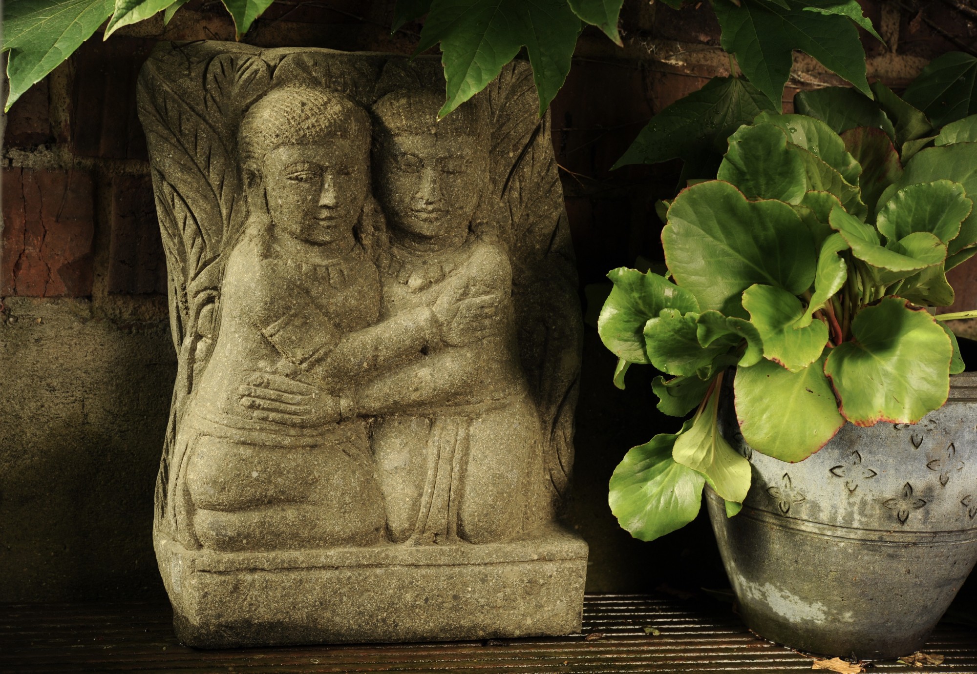 Natursteinskulptur 'Zwillinge', H 50 cm, B 36 cm, L 14 cm