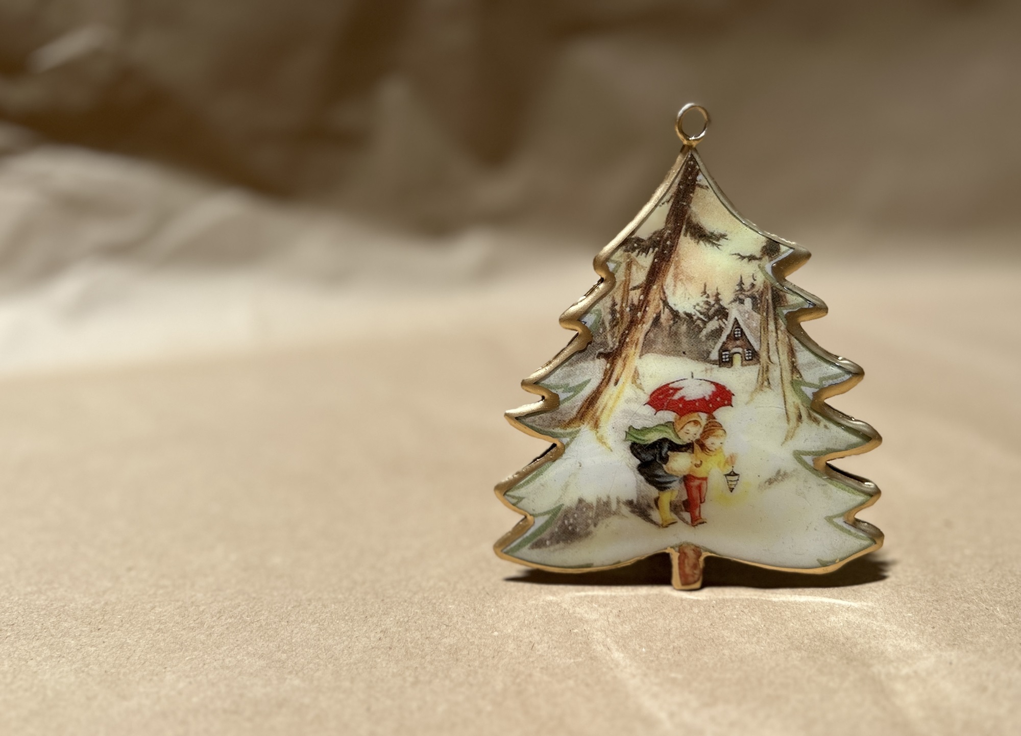 Emailleanhänger 'Tanne', multicolor, H 12 cm, B 10 cm, L 1,5 cm