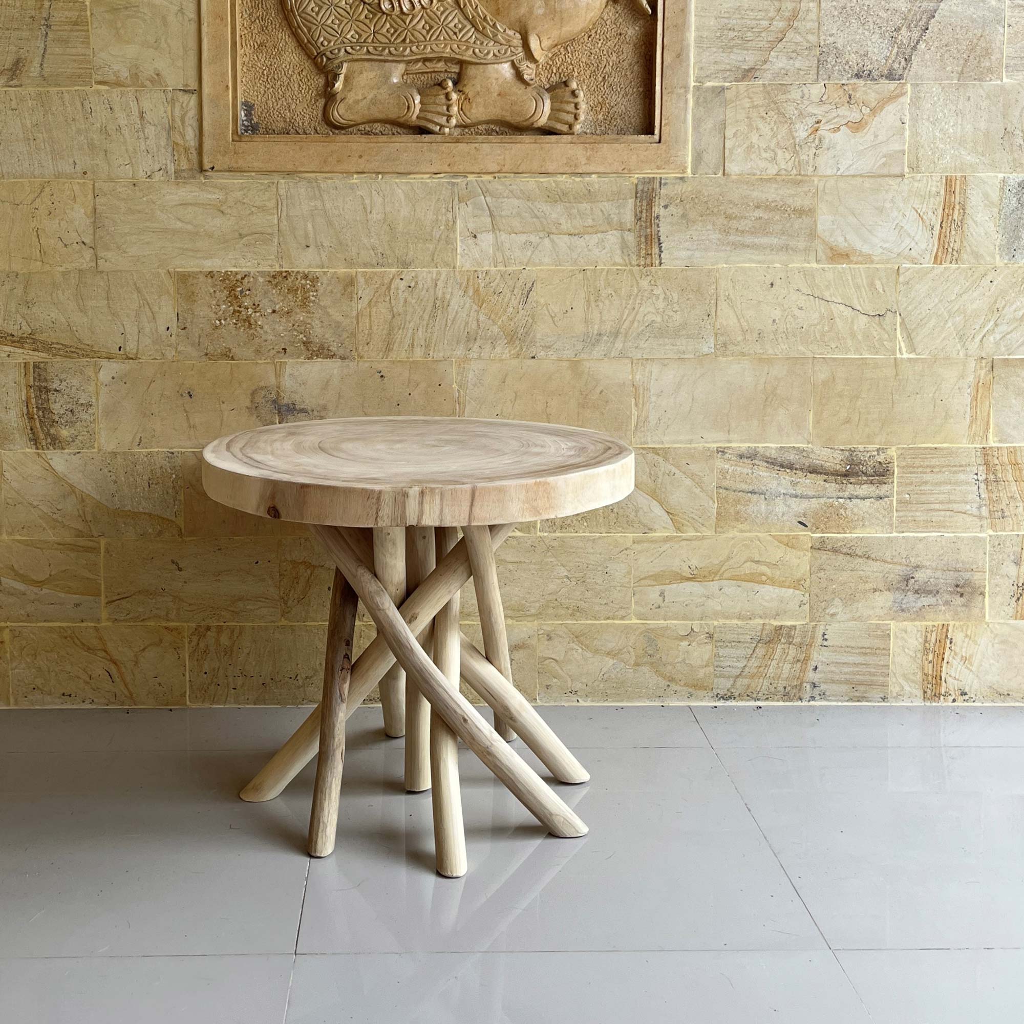 Beistelltisch 'Stral', Suarholz, Ø 60-70 cm, H 50 cm