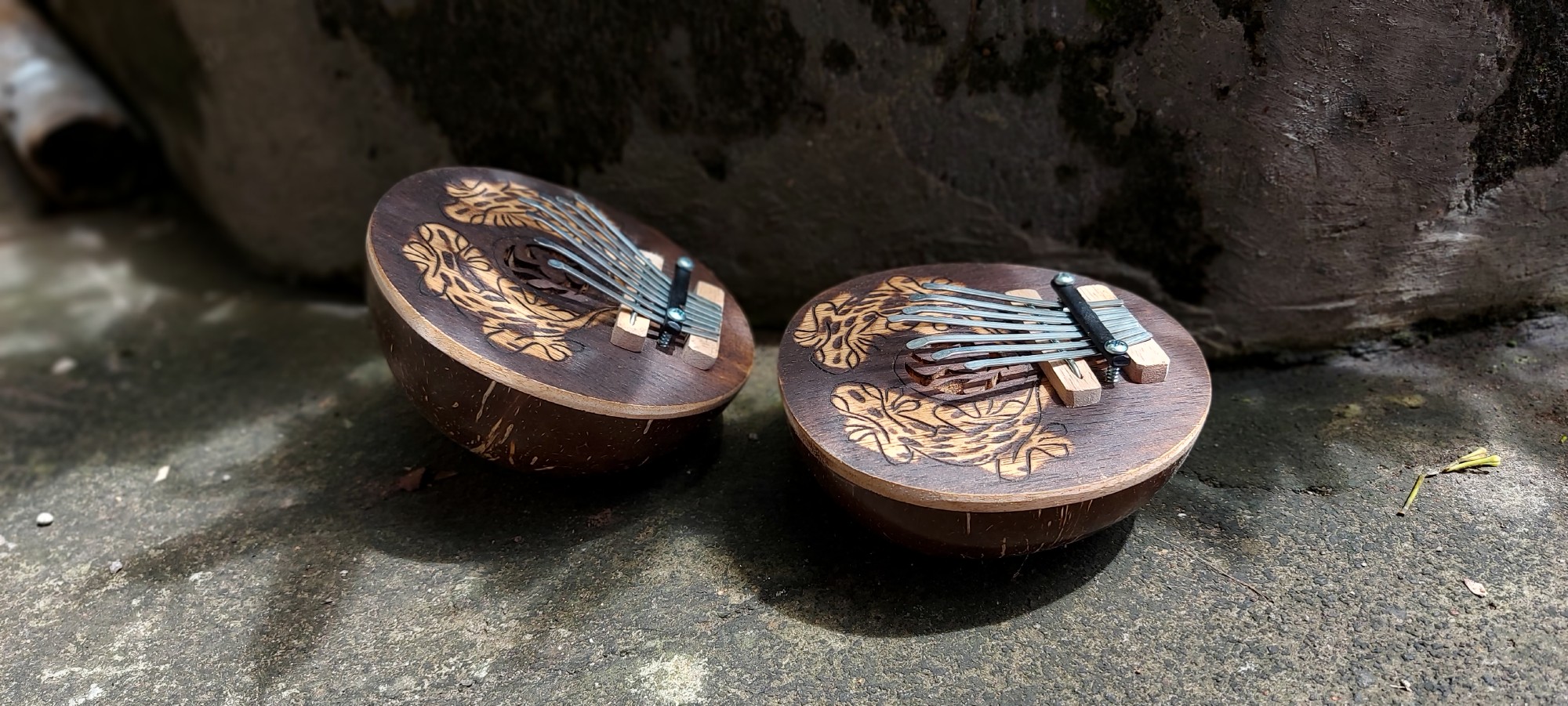 Kalimba aus Kokosnuss & Bambus, klein, Ø 13 cm