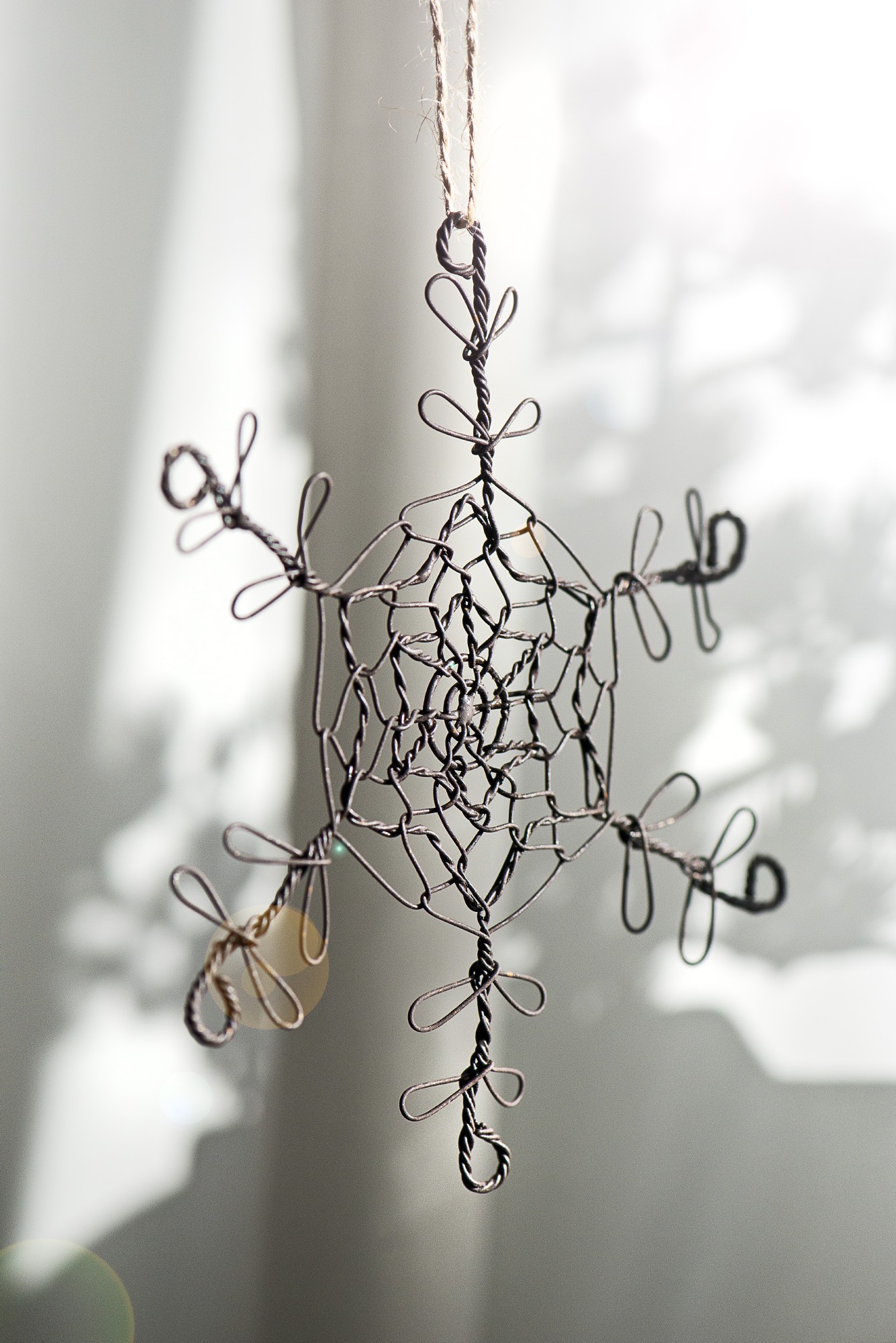 Baumanhänger 'Schneekristall', antik-braun, Ø 13 cm