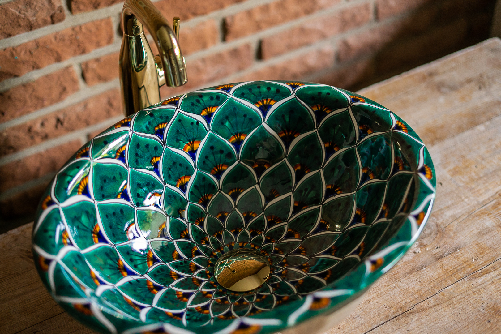 Keramikwaschbecken 'Pfau', dunkelgrün, multicolor,  L 45 cm, B 37 cm, H 17 cm