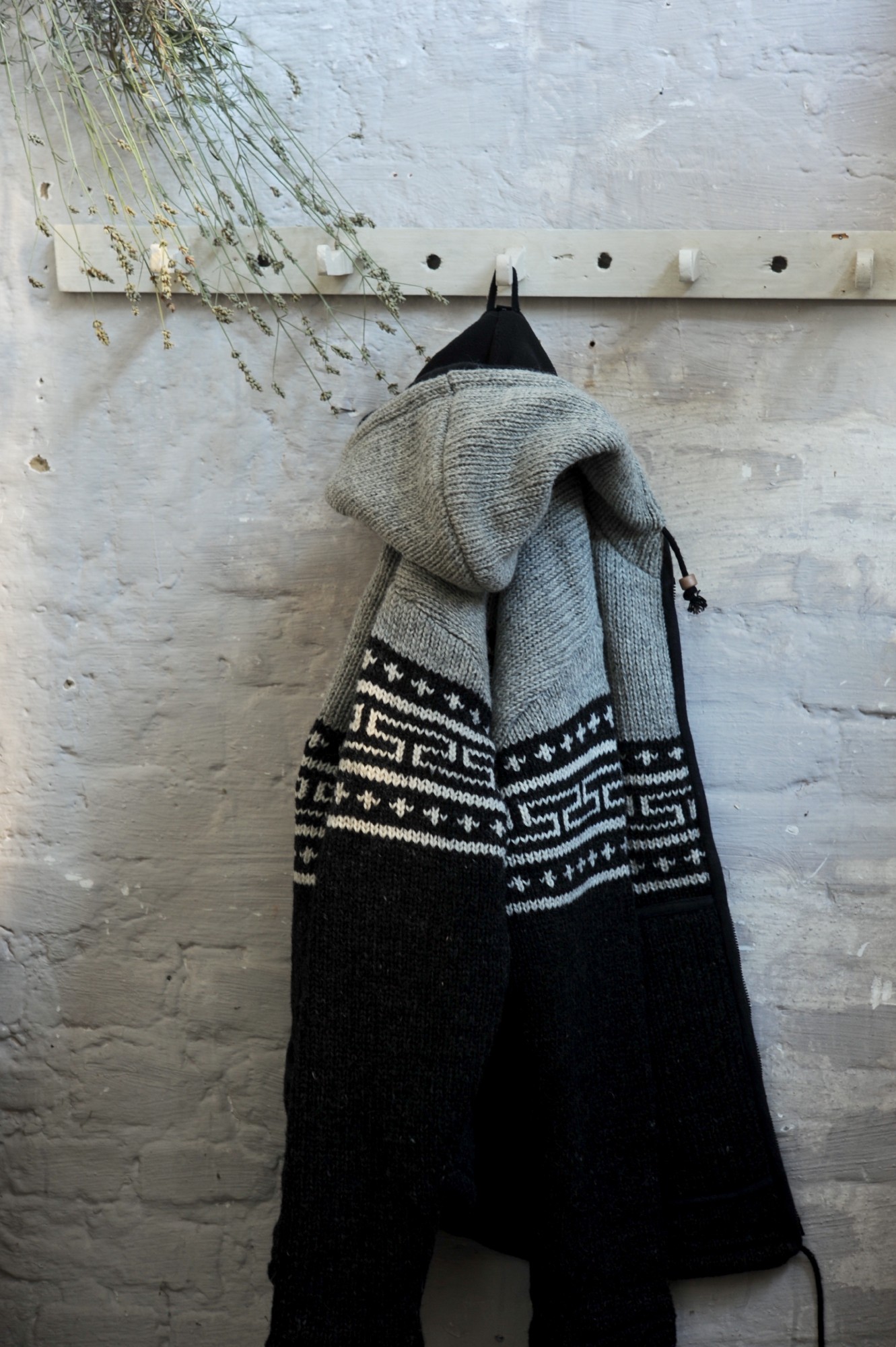 Strickjacke mit Kapuze 'Magnus', in 4 Größen