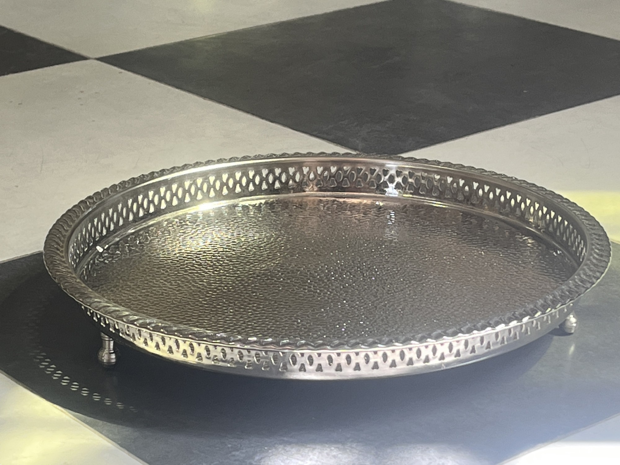 Teetablett 'Martolet' mit Fuß, Ø 32 cm, H 5 cm