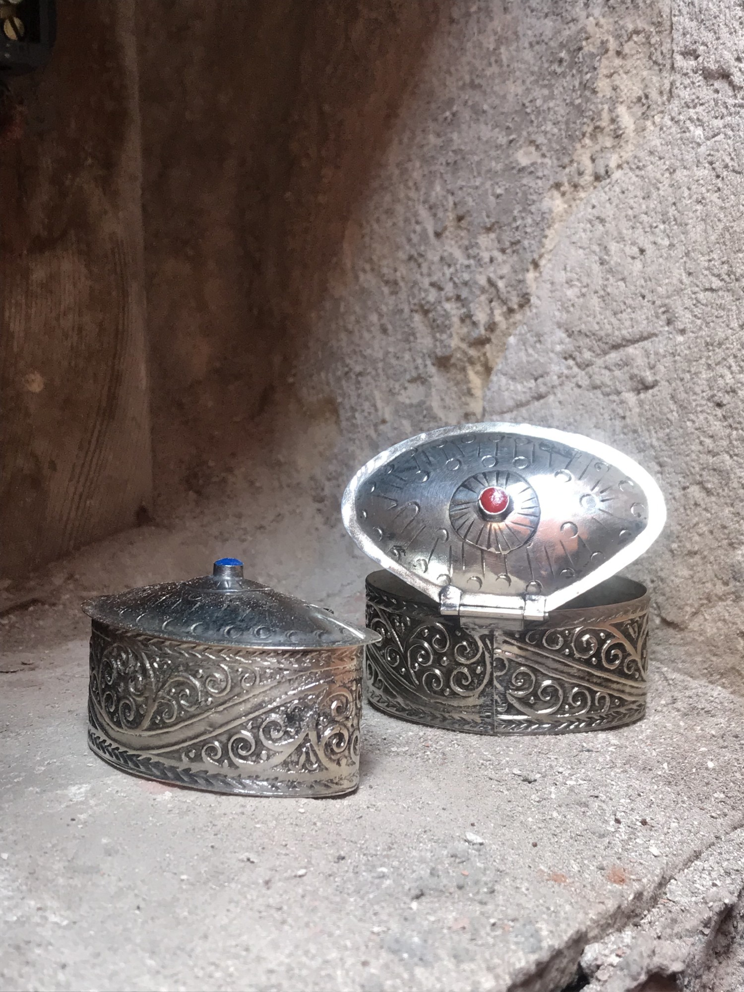 Pillendose/Schmuckdose 'Djafar', handgefertigt