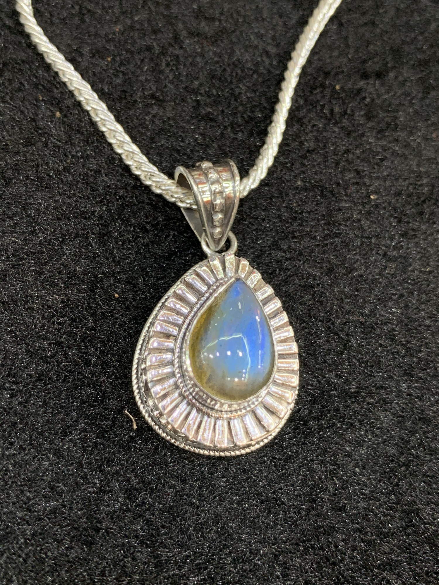 Medaillon 925 Silber mit Labradorit, aufklappbar