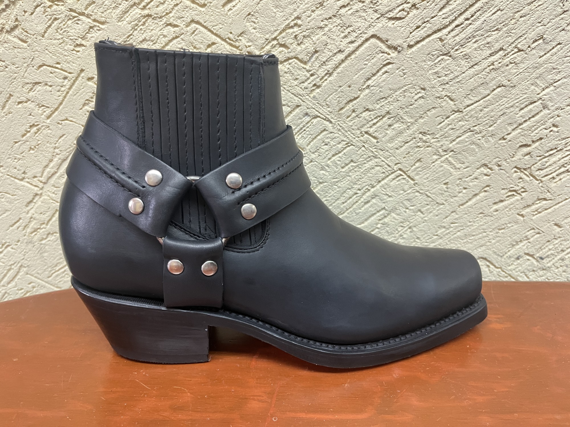 Lederstiefel 'Sonrisa', schwarz, in vier Größen
