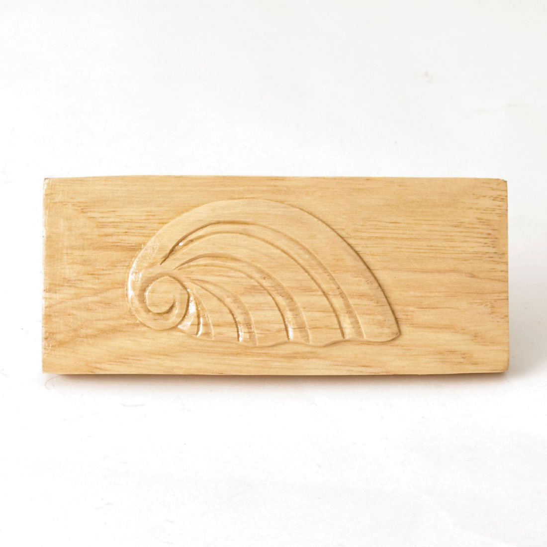Nagelbürste 'Muschel' aus Mahagoniholz, B 10 cm, L 4 cm, H 3 cm