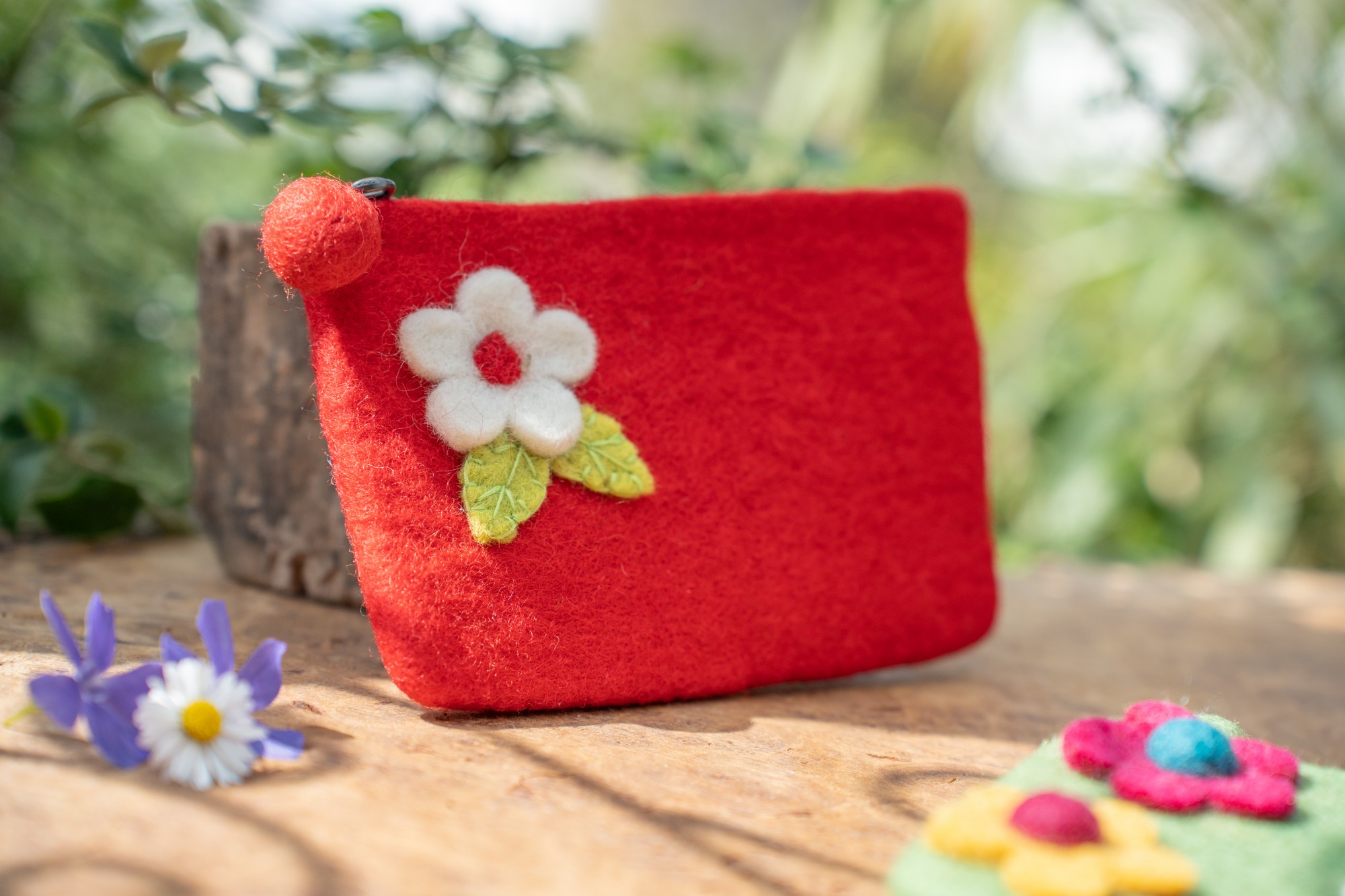 Filz-Etui 'Blümchen' mit Zipper, rot, weiß, B 16 cm, H 10 cm