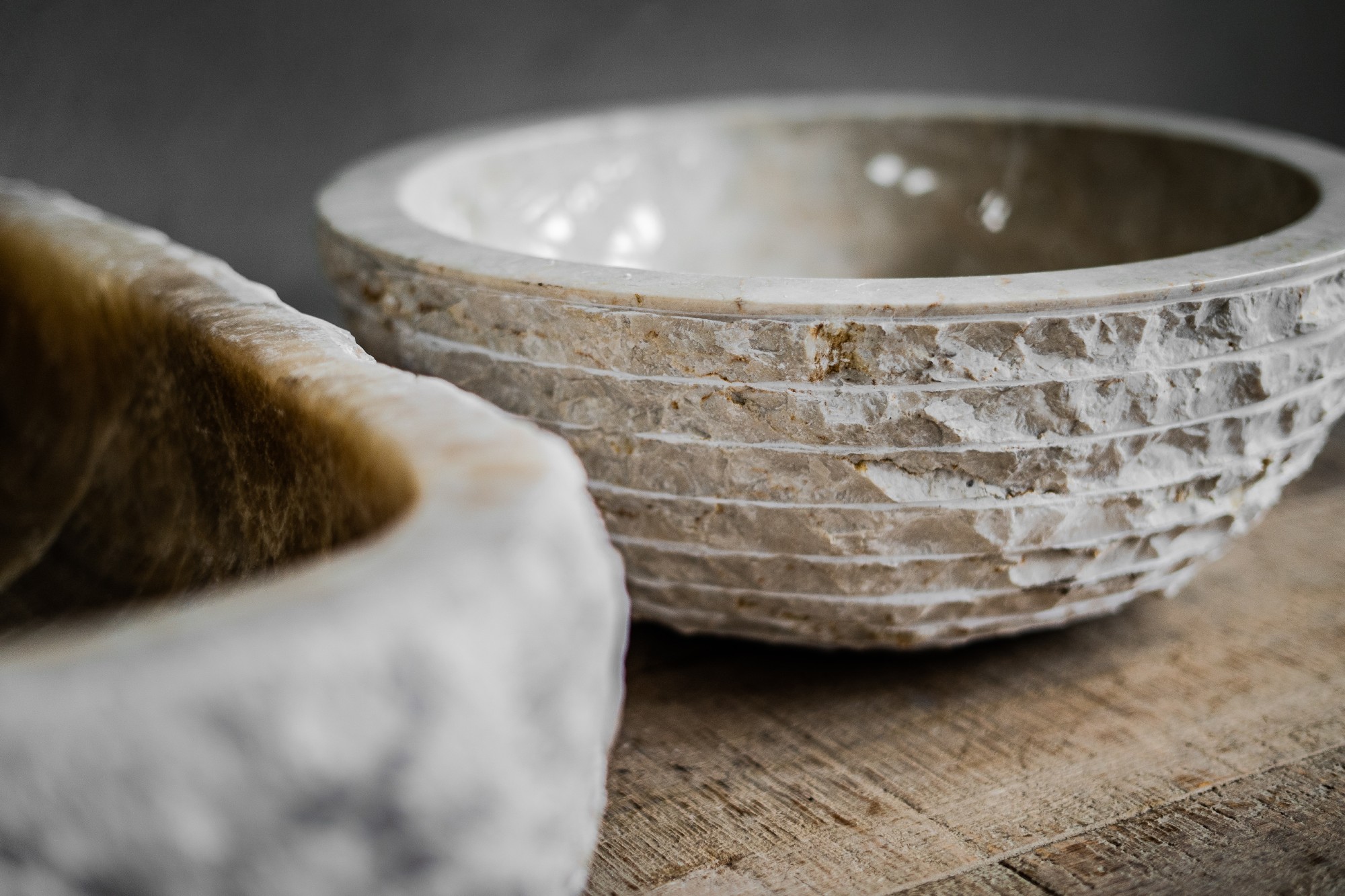 Marmorwaschbecken 'flach', creme, Ø 40 cm, H 15 cm