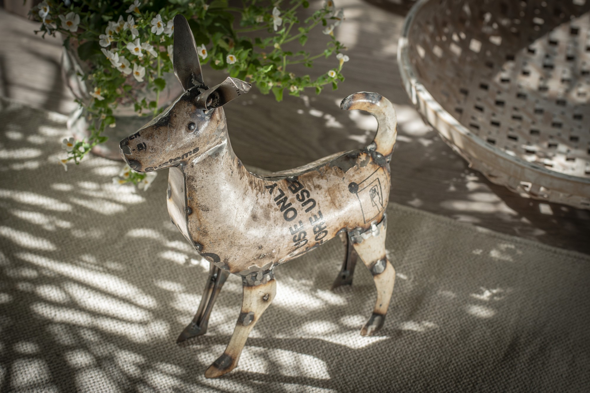 Metallfigur 'Struppi', weiß, H 35 cm, B 27 cm, L 8 cm