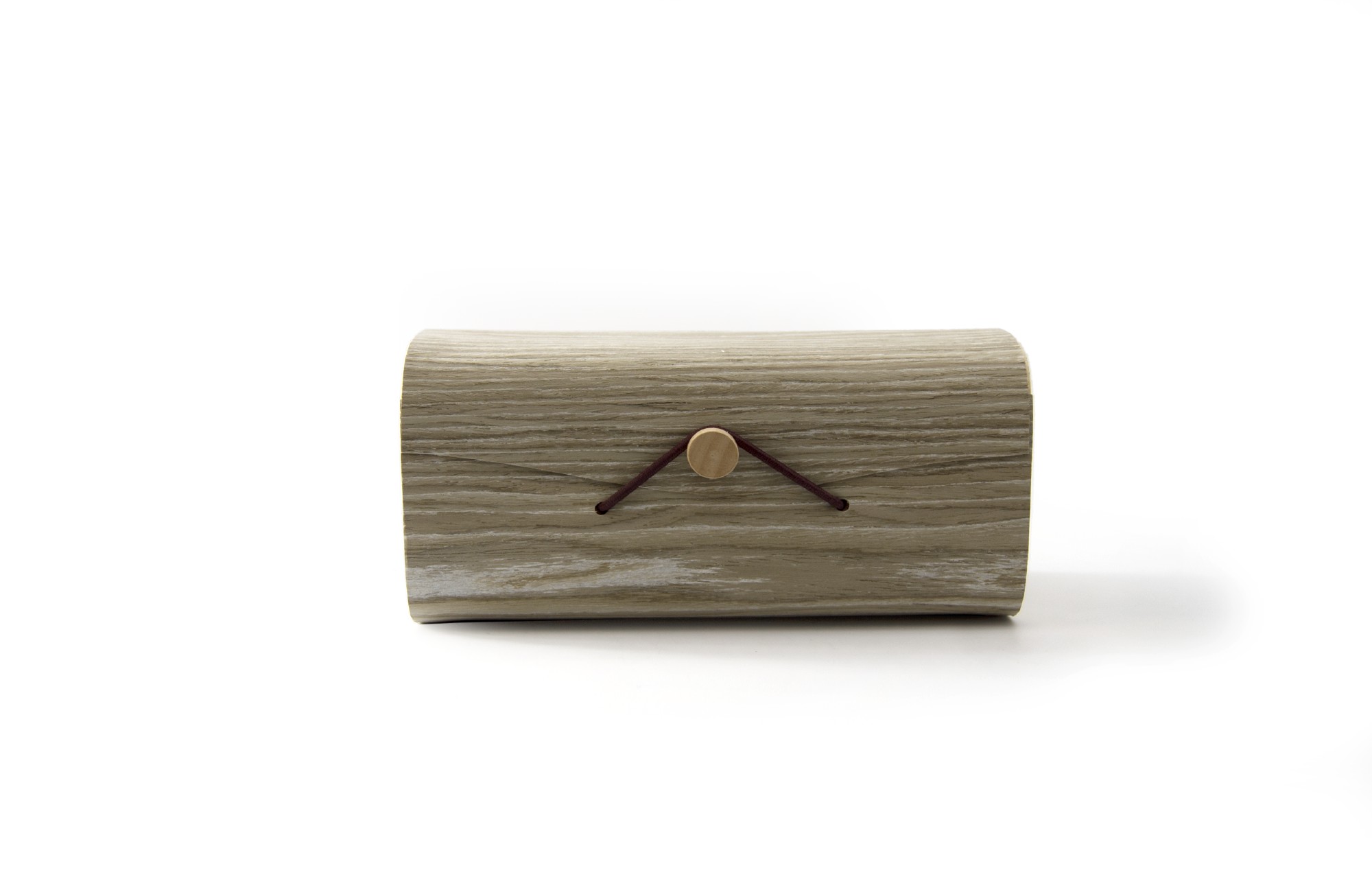 Box 'Rasa' mit Knopfverschluss, dunkles Furnier, T 9 cm, H 9 cm, B 18 cm