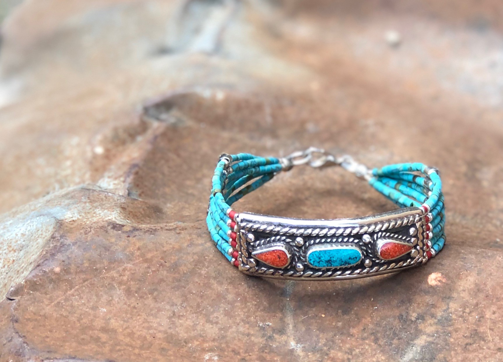 Armband mit Türkis und Koralle, L 19 cm