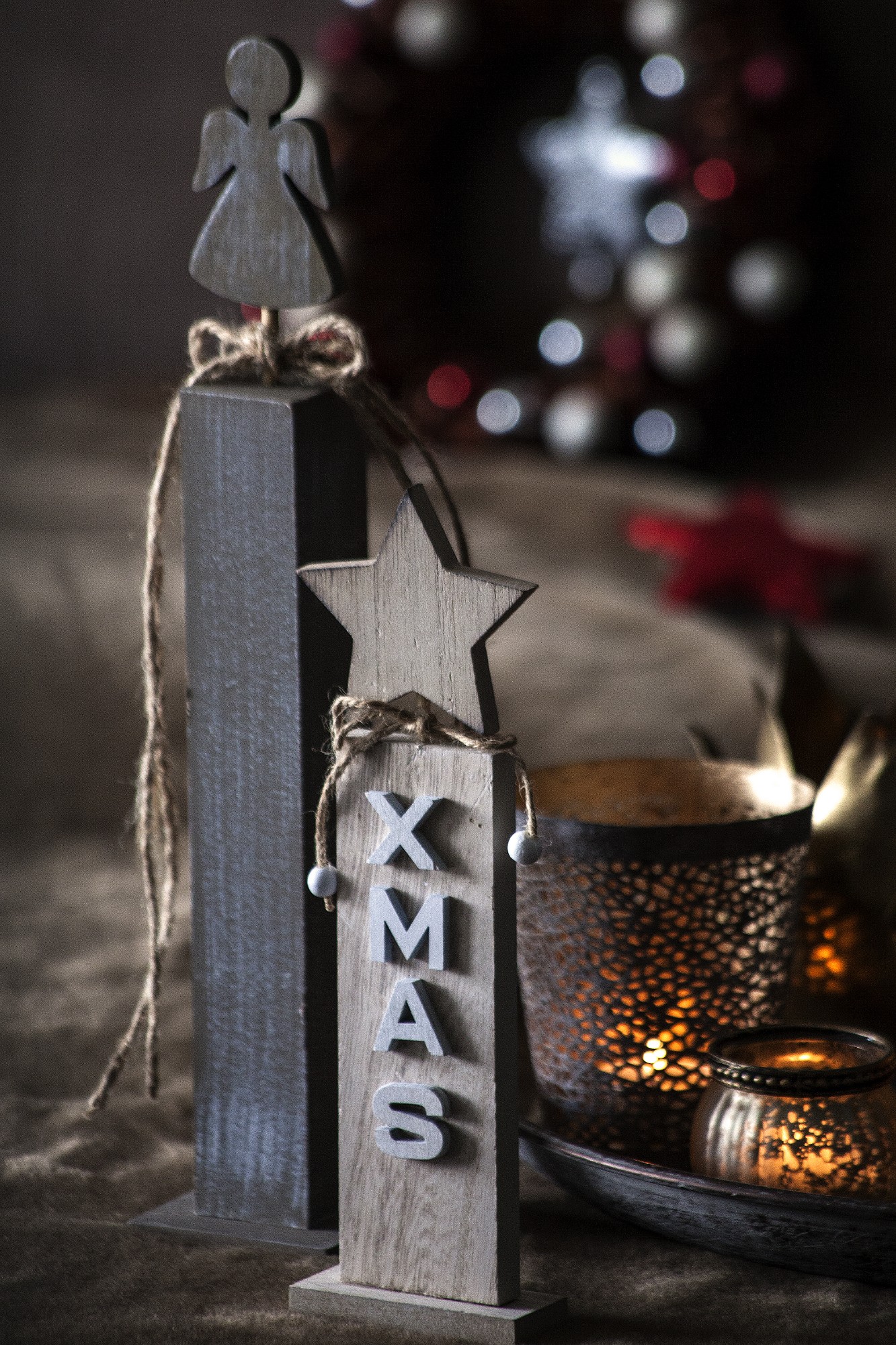 Holz-Säule 'X-mas' mit Stern, natur, H 8 cm, T 3 cm, B 3 cm