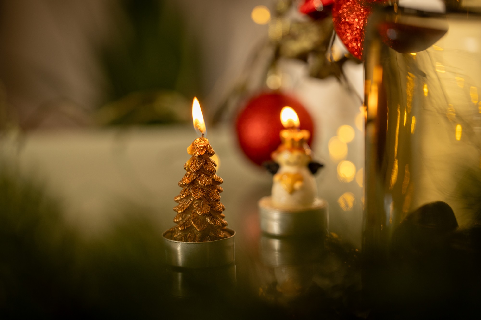 Kerze 'Tannenbaum' gold, H 7 cm, Ø 3,8 cm