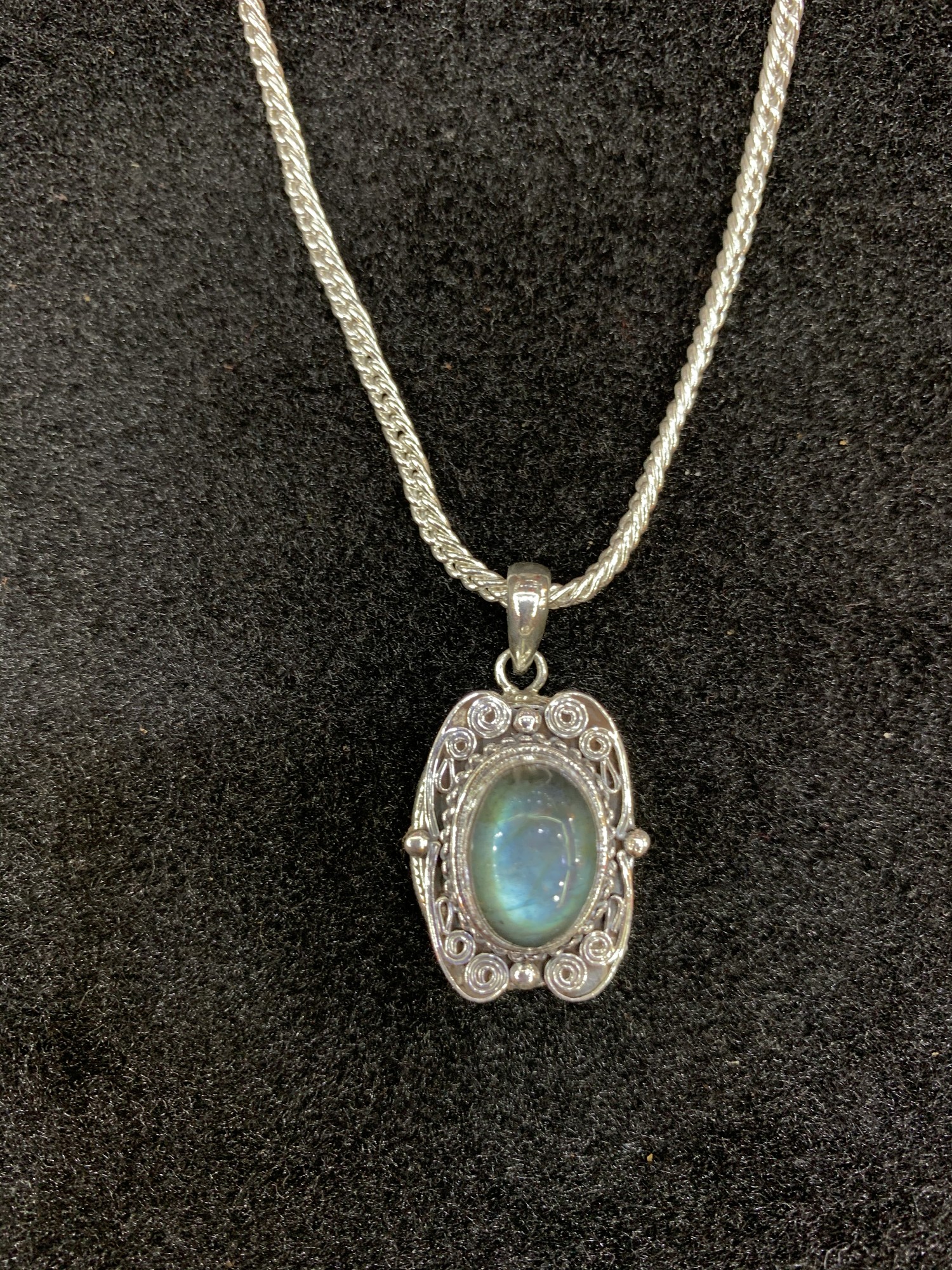 Medaillon 925 Silber mit Labradorit, aufklappbar