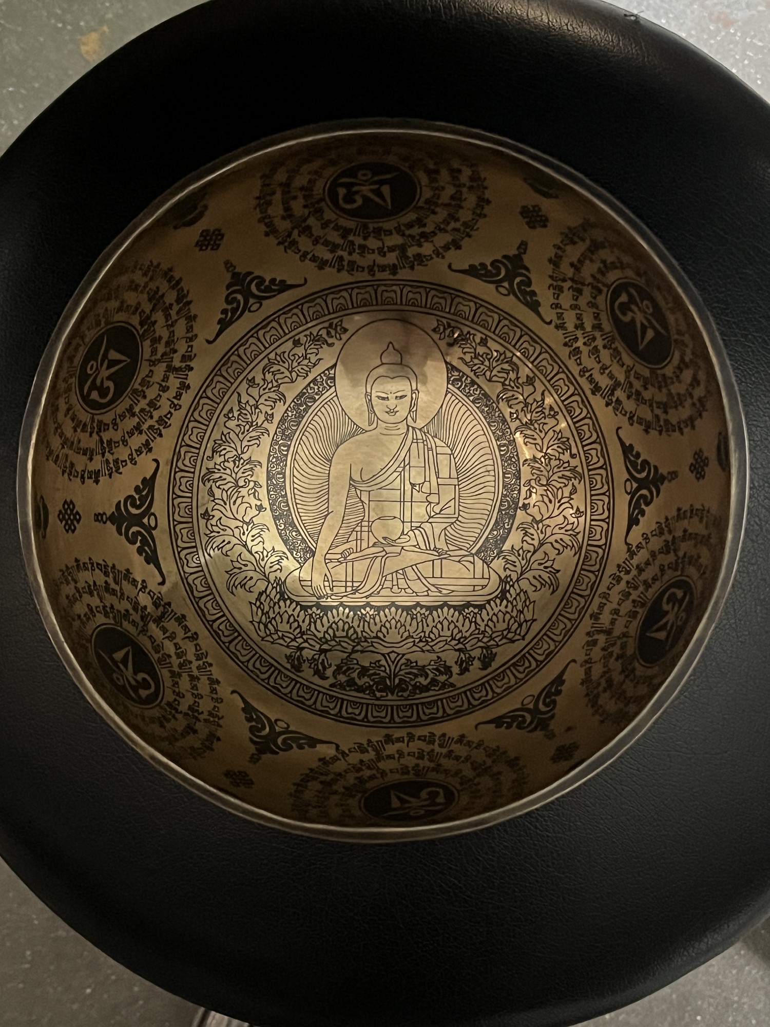 Klangschale 'Buddha', aus Bronze, Ø 17 cm