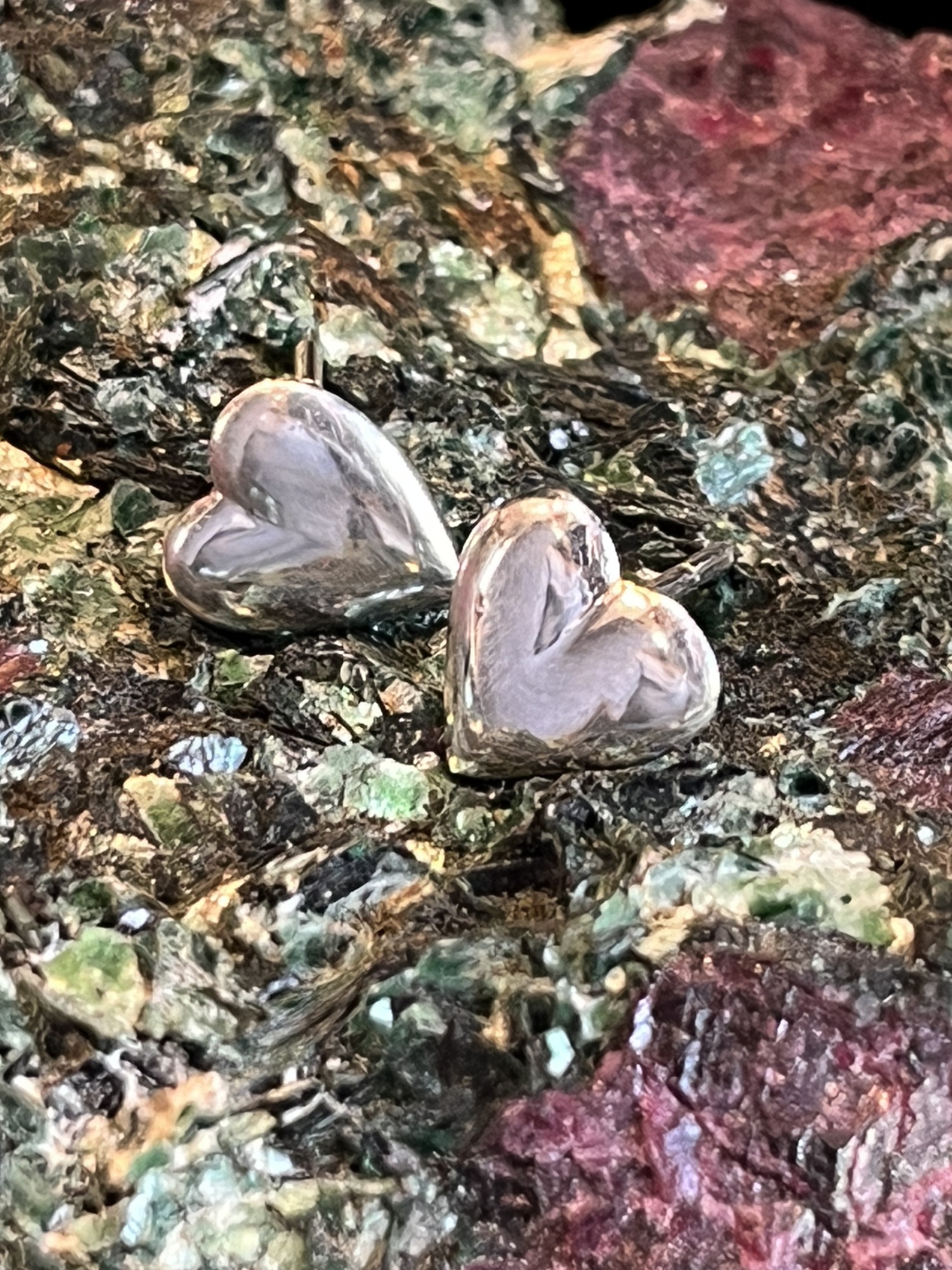 Ohrstecker 'Herzen' in 925 Silber