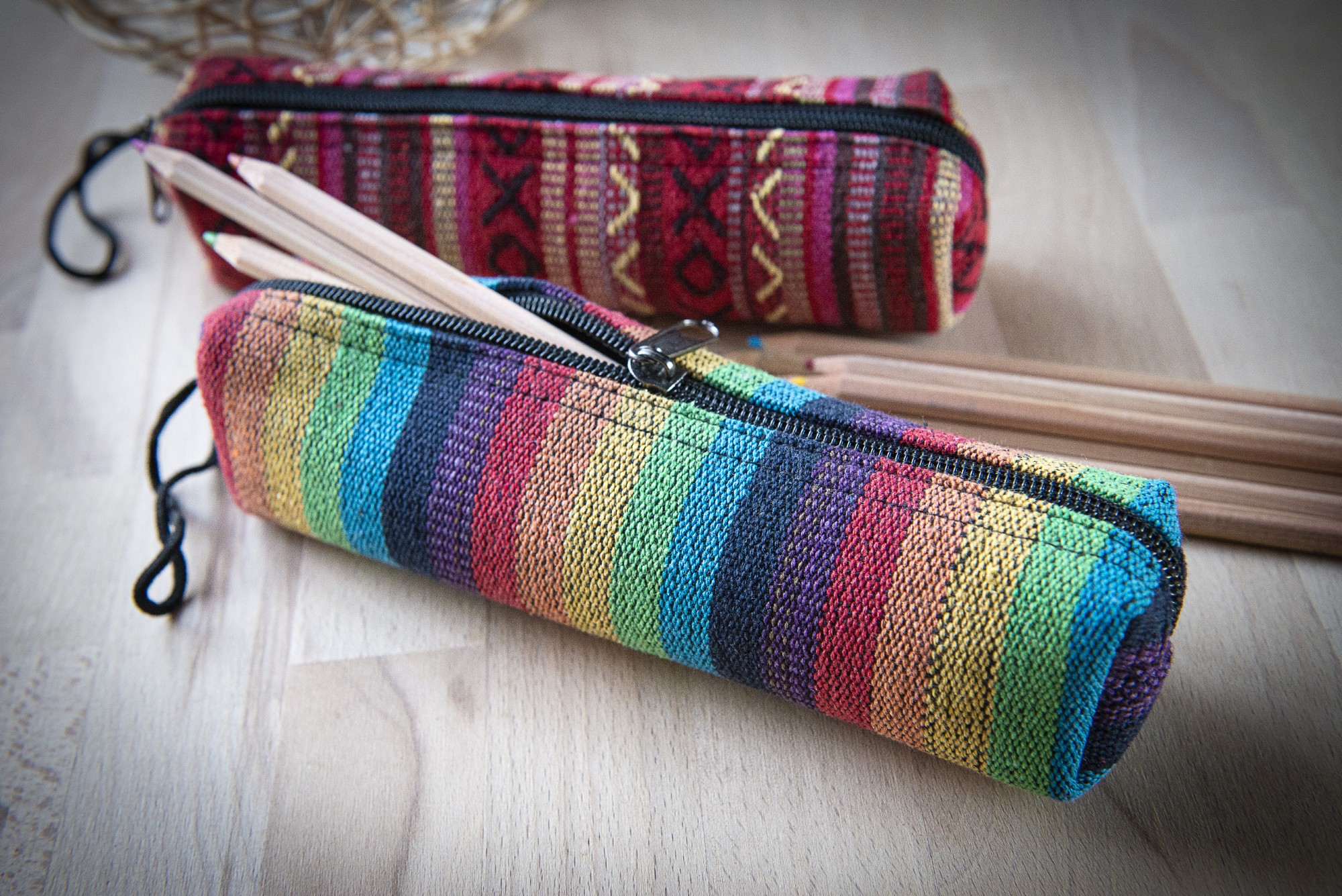 Stifteetui 'Rainbow', echte Handarbeit aus Nepal, multicolor, B 22 cm, H 5 cm
