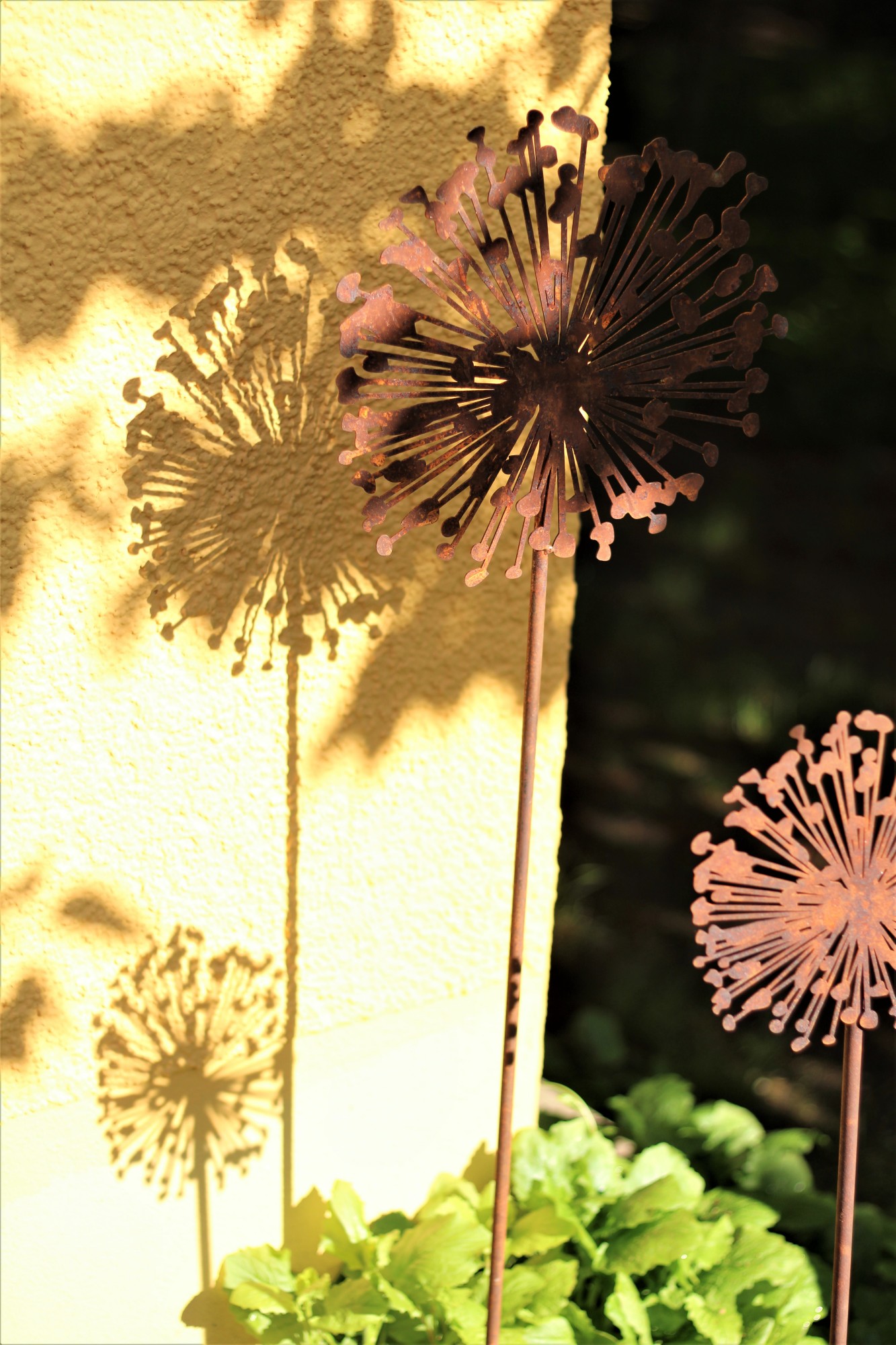 Gartenstecker 'Pusteblume' aus Eisen, H 100 cm, B 25 cm