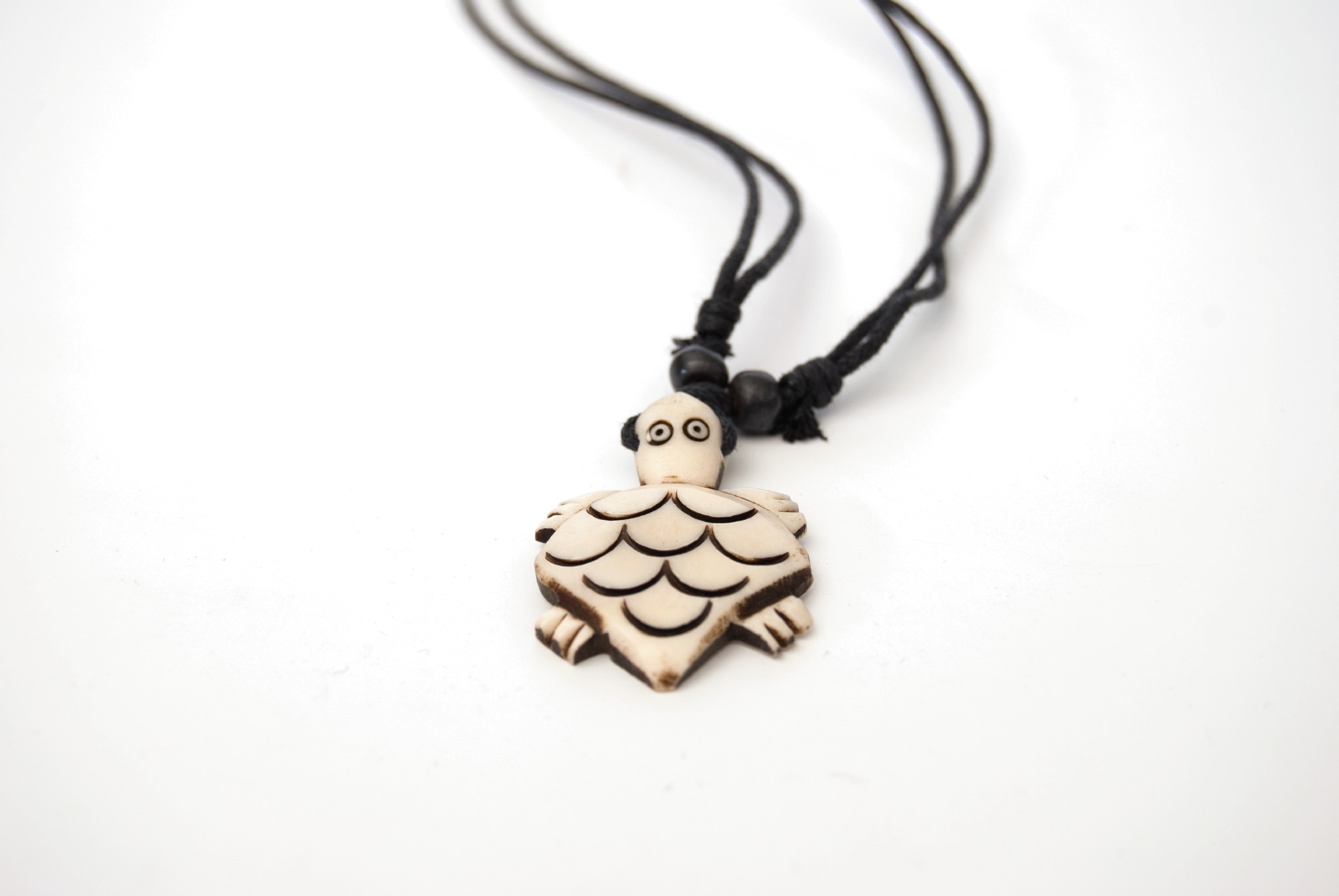 Amulett aus Knochen oder Horn