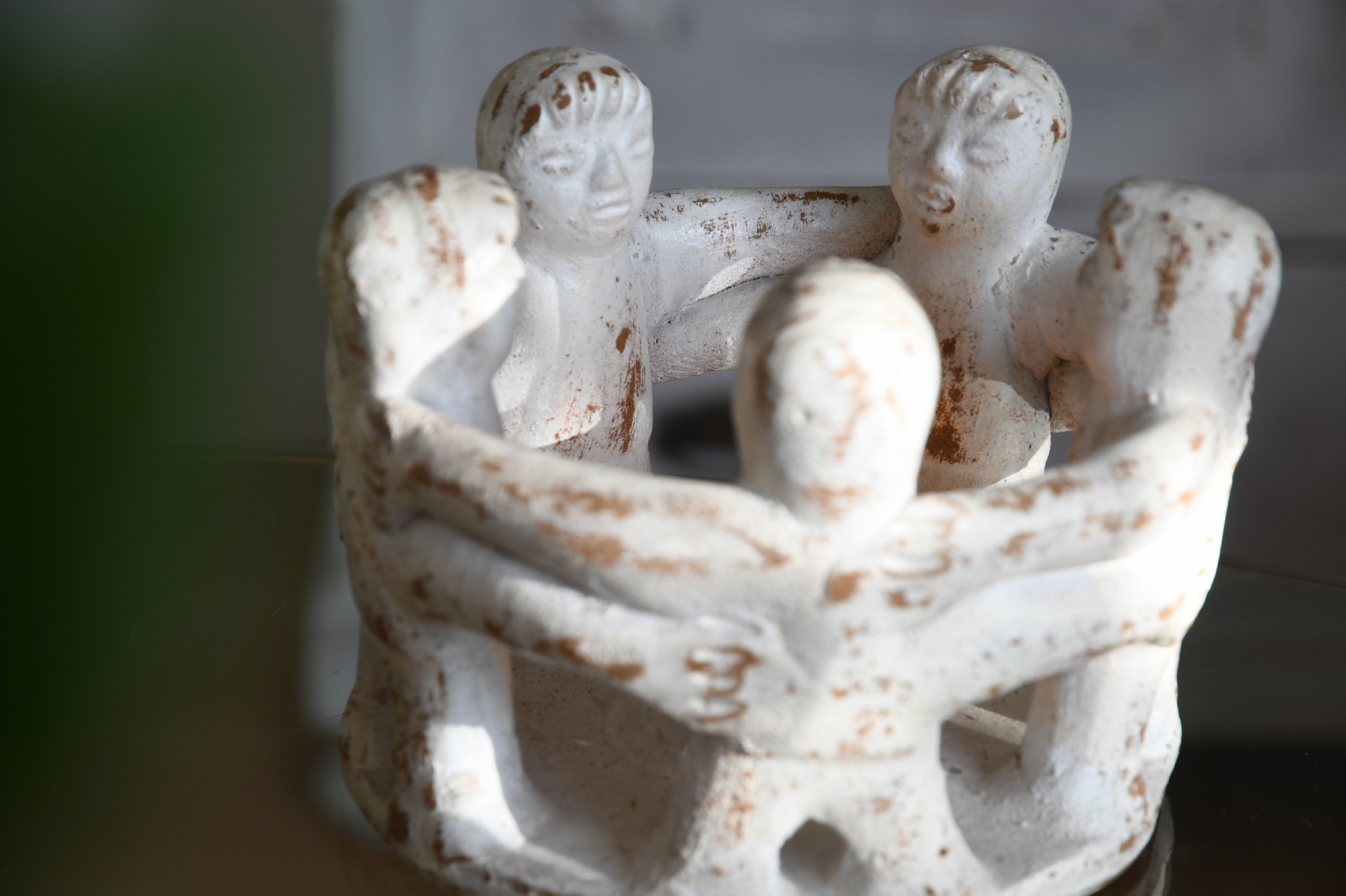 Kerzenhalter 'Friendship Circle 5', weiß, Ø 15 cm, H 13 cm