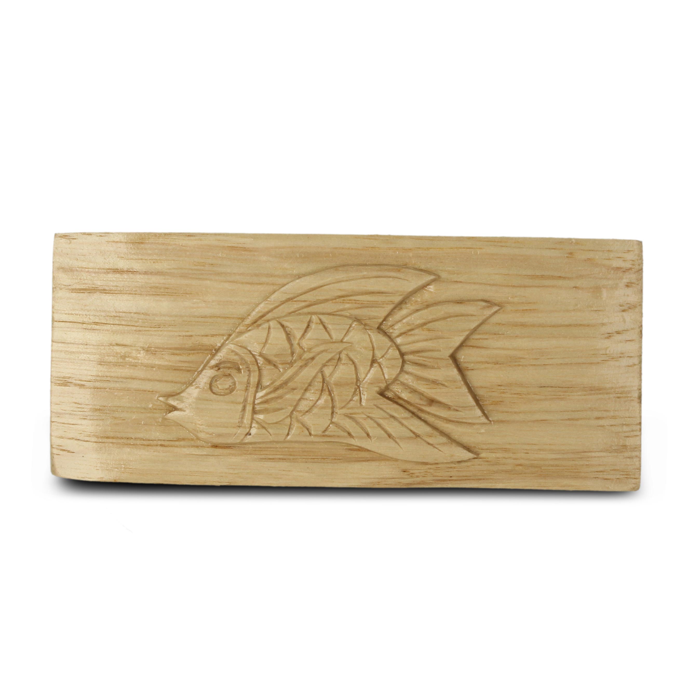Nagelbürste 'Fisch' aus Mahagoniholz, B 10 cm, L 4 cm, H 3 cm