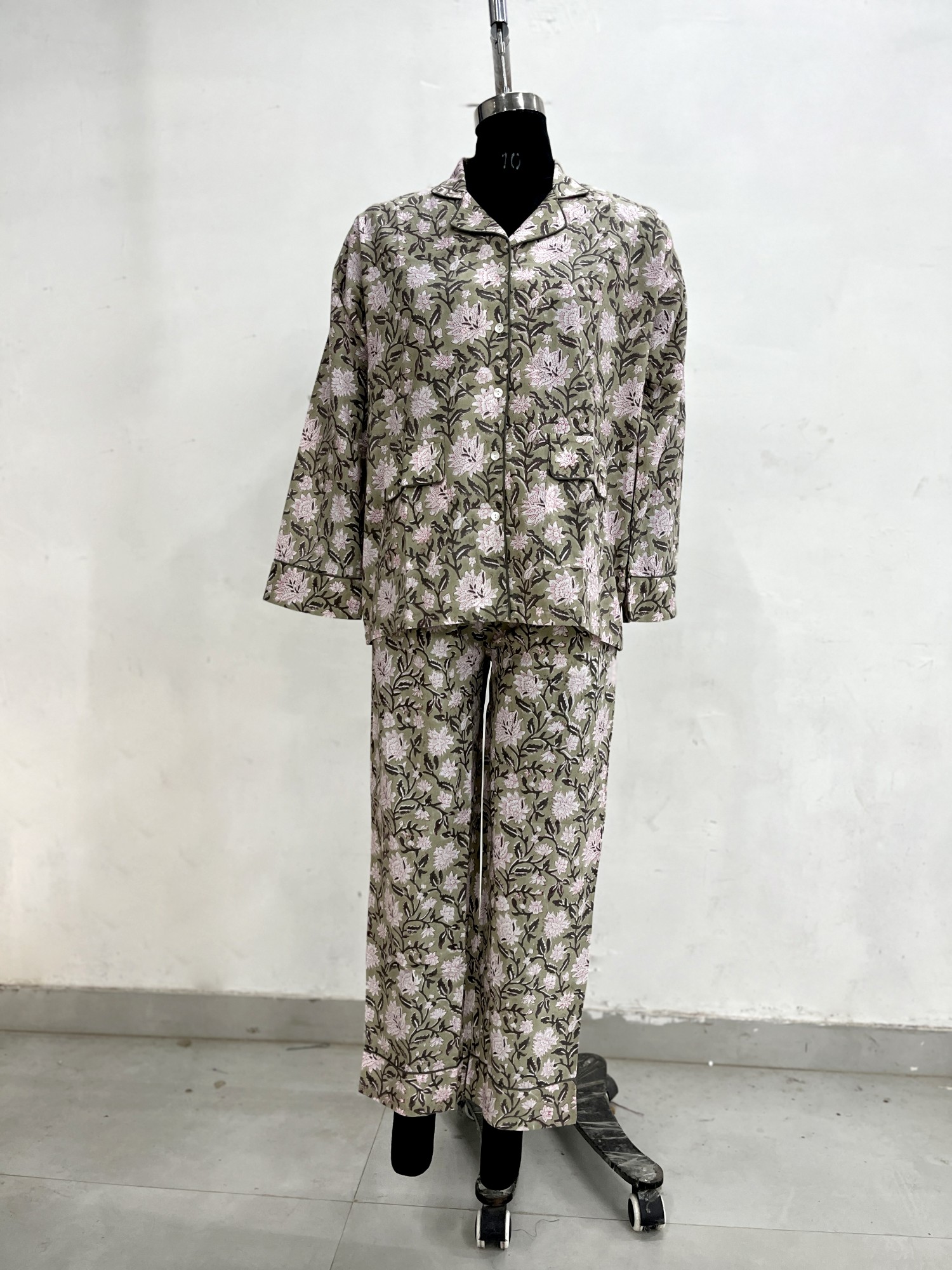 Reise-Pyjama 'Fleur beige', braun/rosa, in 2 Größen, aus Baumwolle