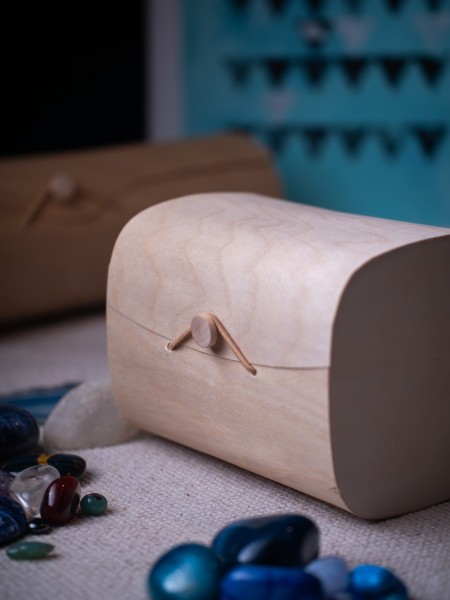 Box 'Pando', mit Knopfverschluß, L 12 cm, B 16 cm, H 12 cm