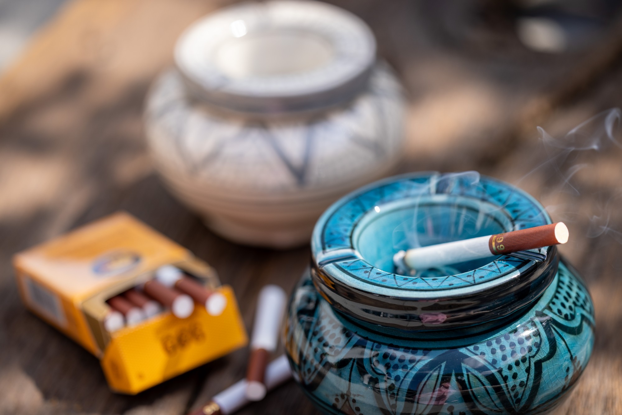Keramik-Aschenbecher, blau, schwarz, Ø 12 cm, H 8 cm günstig bestellen