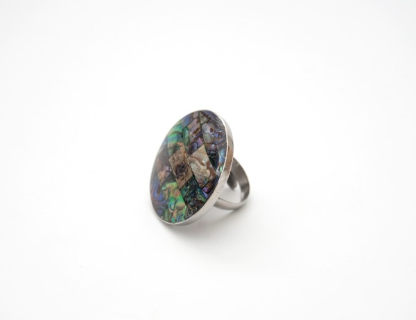 Ring rund aus Perlmuttsplittern, multicolor, Ø 4 cm
