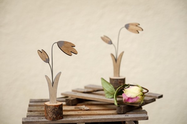 Figur 'Tulpe' aus Holz, natur, grau, H 14 cm, B 8 cm, T 4 cm