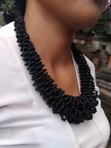 Halskette 'Perlen', schwarz, L 45 - 49 cm, Ø 1,5 - 3 cm