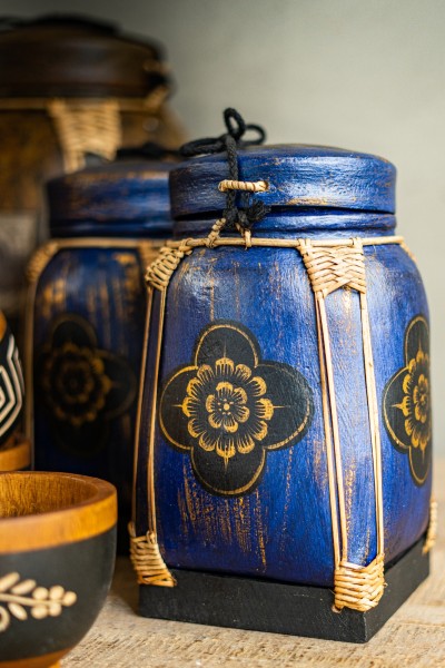Reisbehälter aus Bambus, 'Blüte', blau, B 17 cm, H 30 cm, T 17 cm